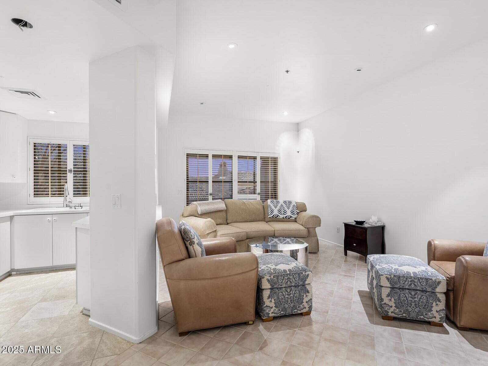 9422 E Happy Valley Road