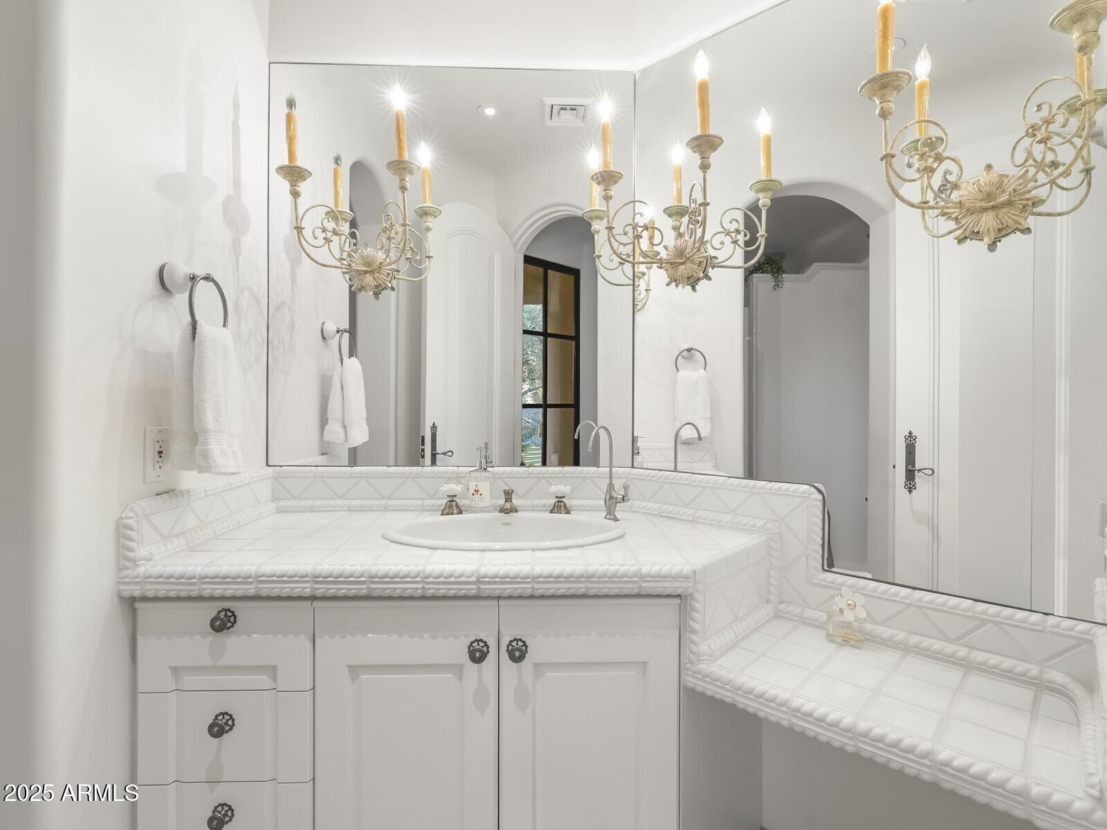 9422 E Happy Valley Road