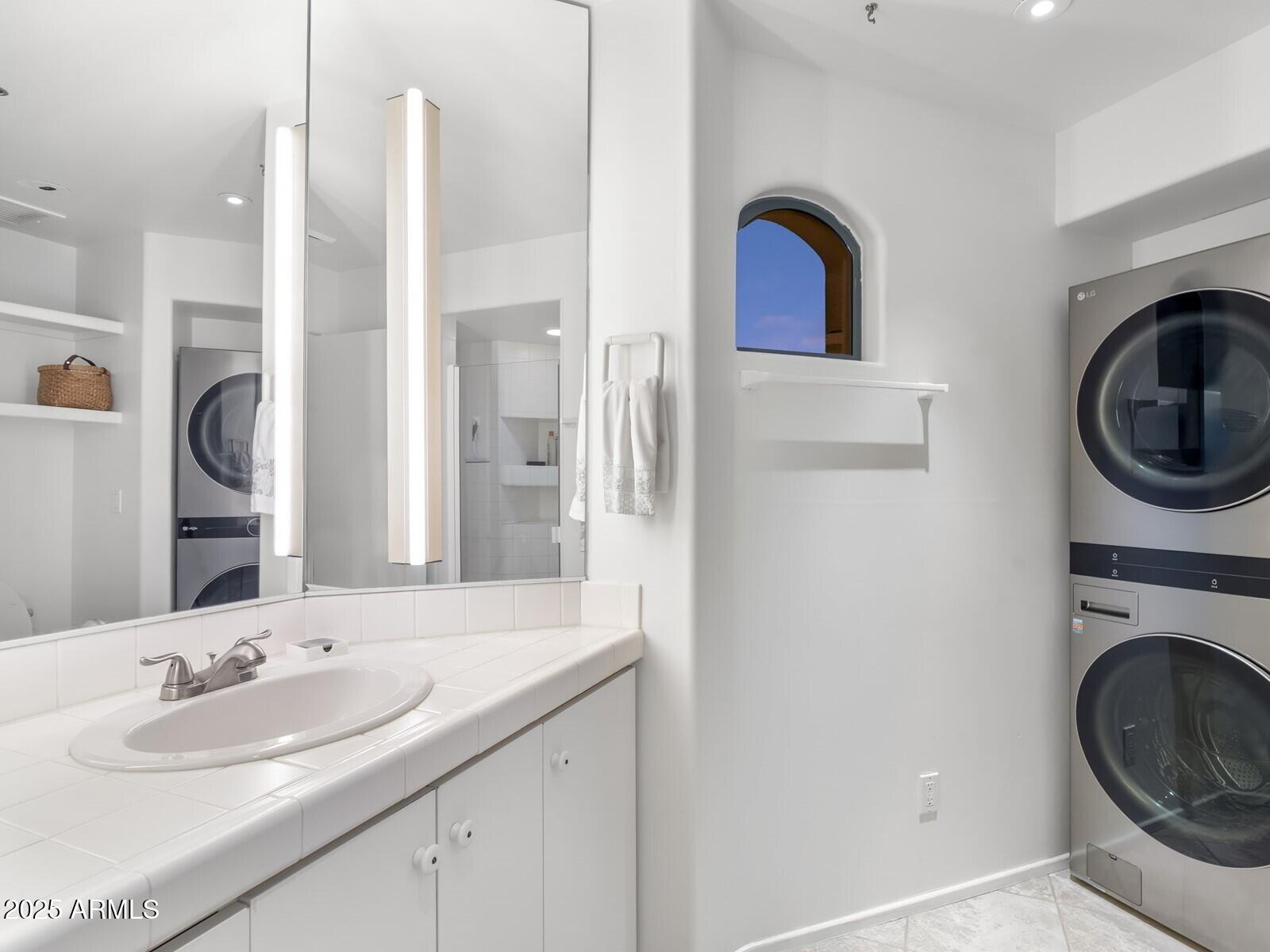 9422 E Happy Valley Road