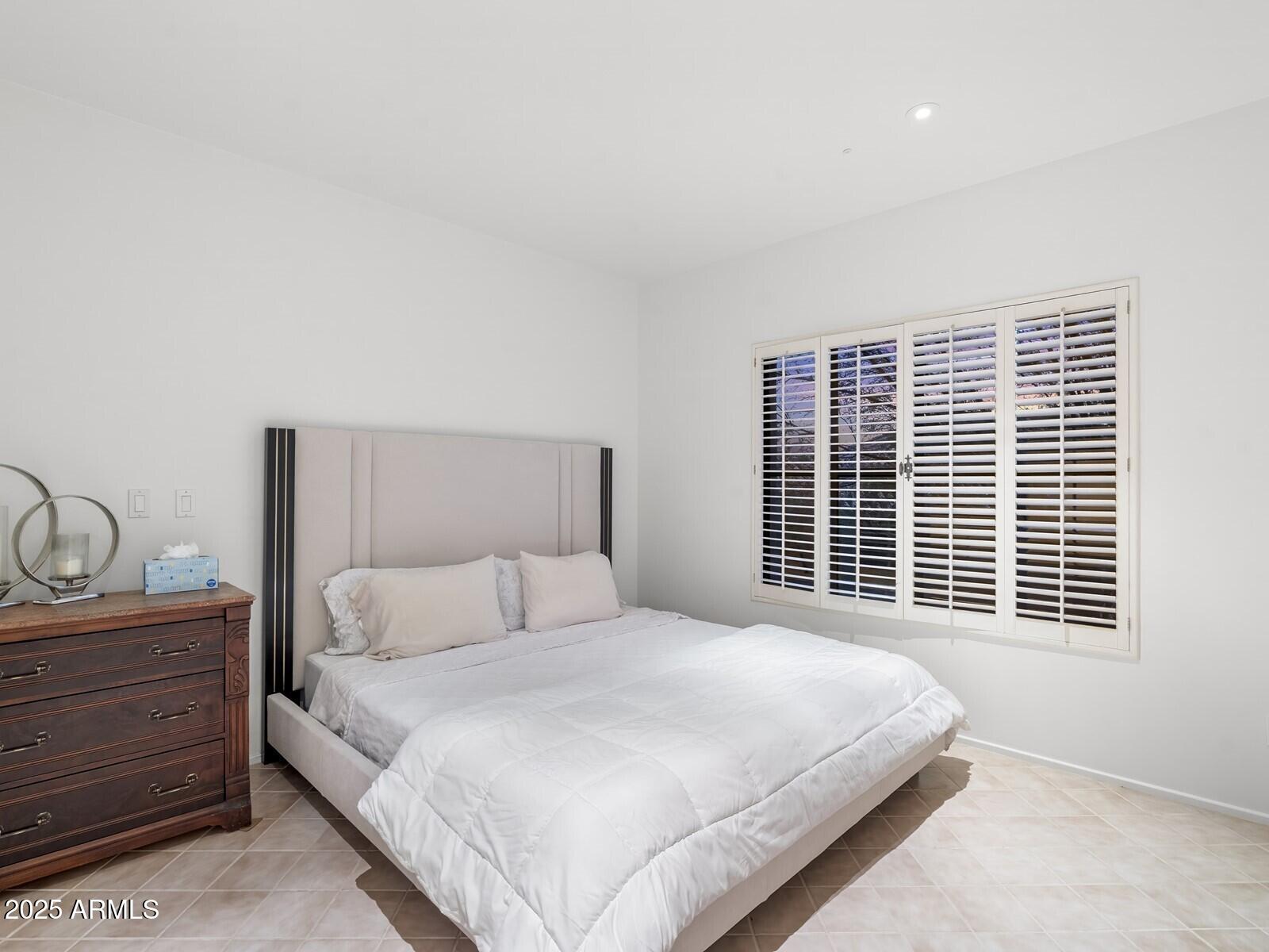 9422 E Happy Valley Road