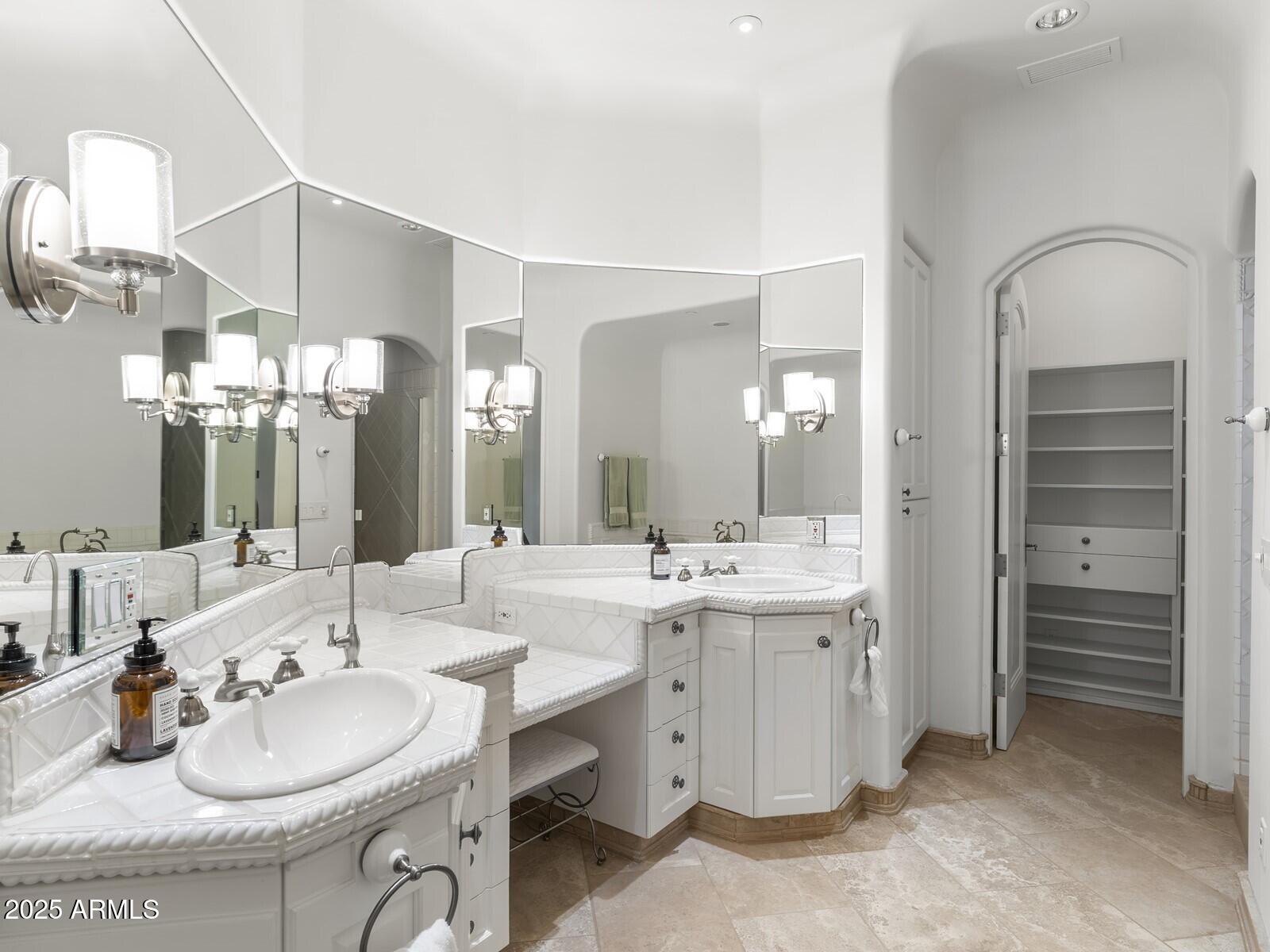 9422 E Happy Valley Road