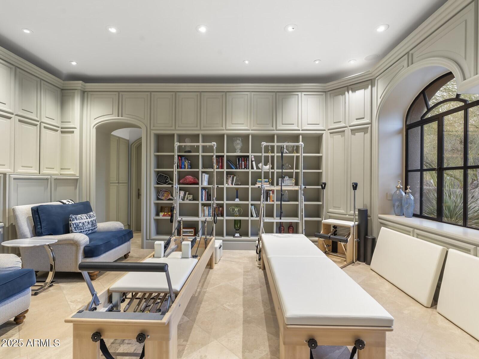 9422 E Happy Valley Road