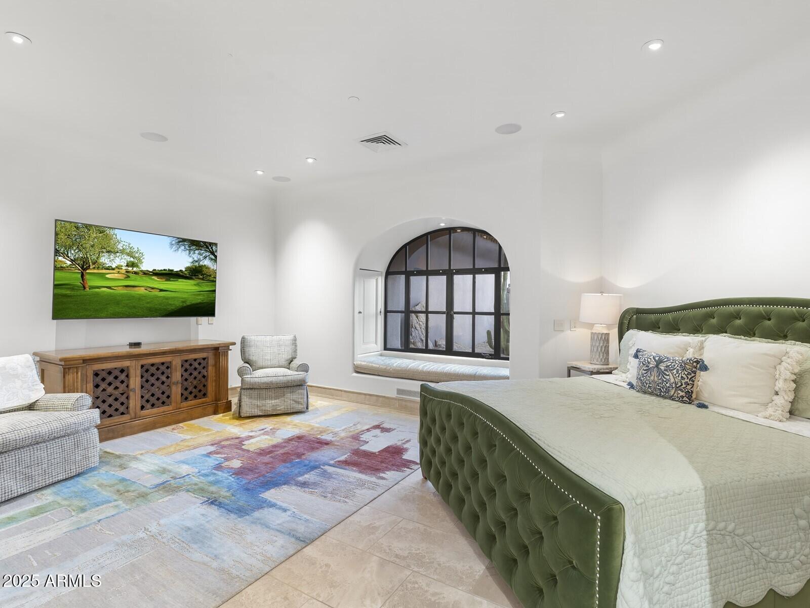 9422 E Happy Valley Road