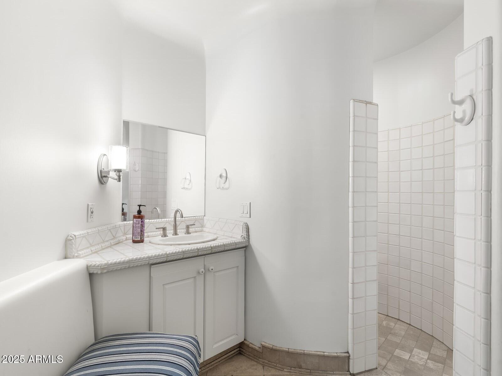 9422 E Happy Valley Road