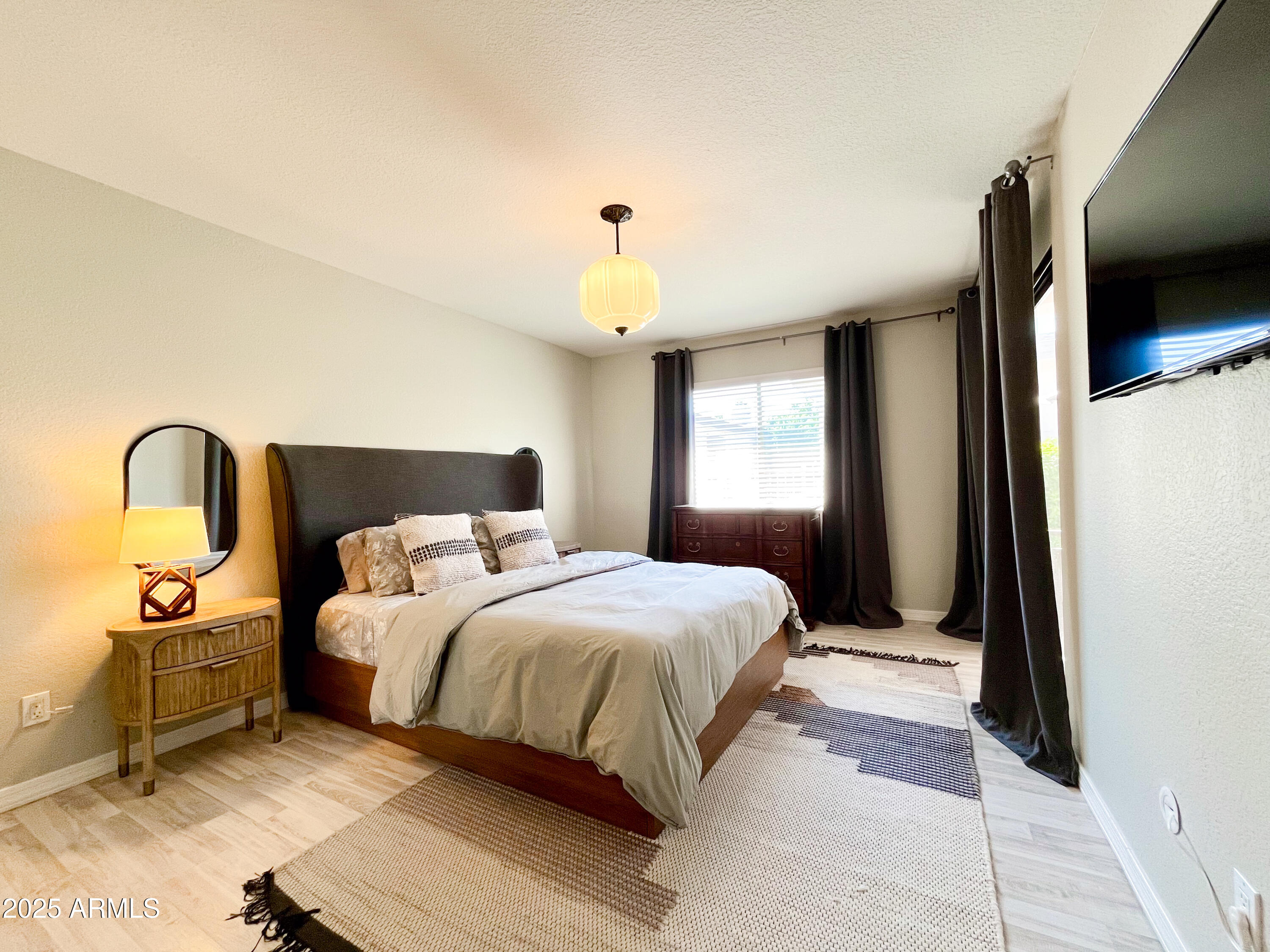 3235 E CAMELBACK Road, 115