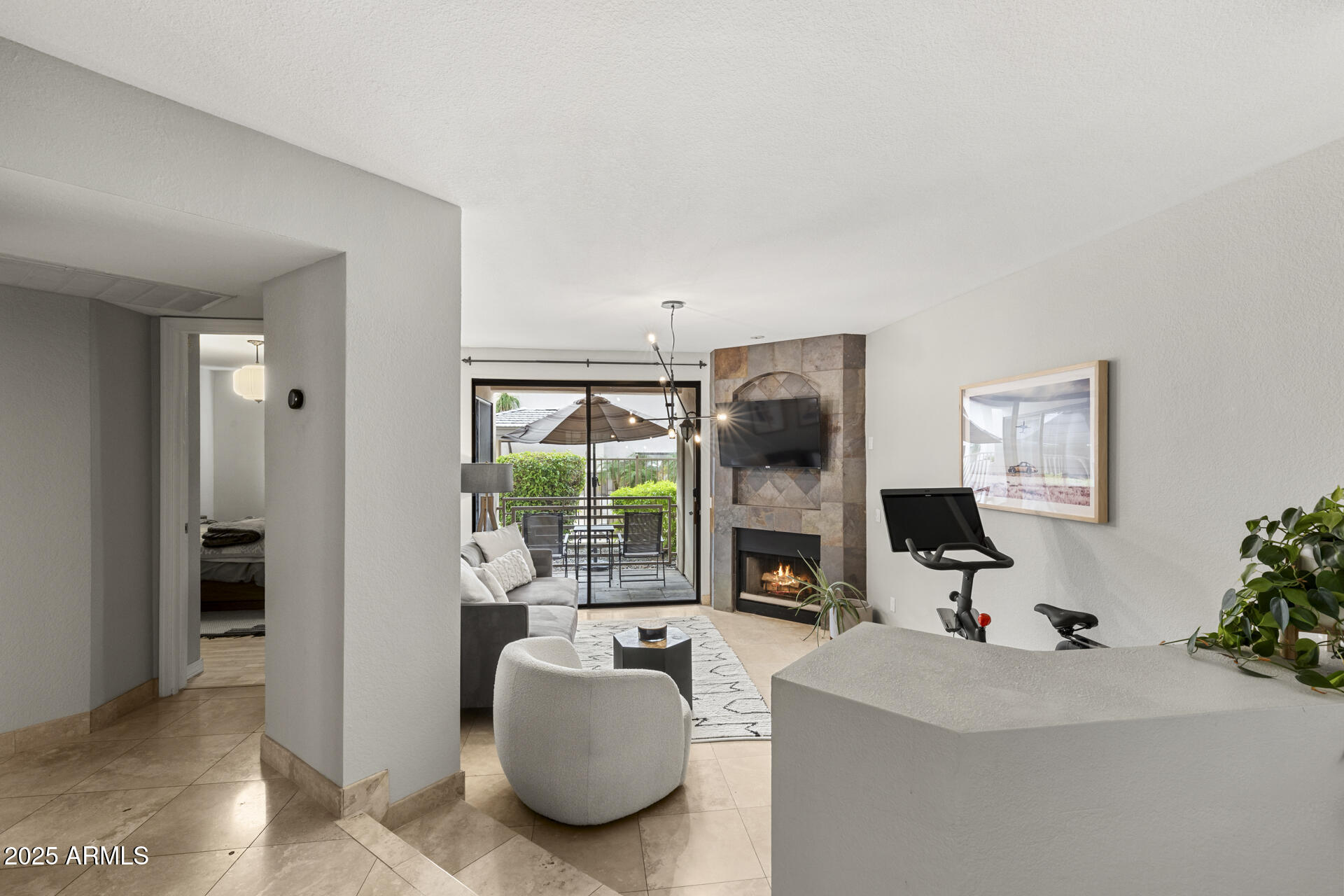 3235 E CAMELBACK Road, 115