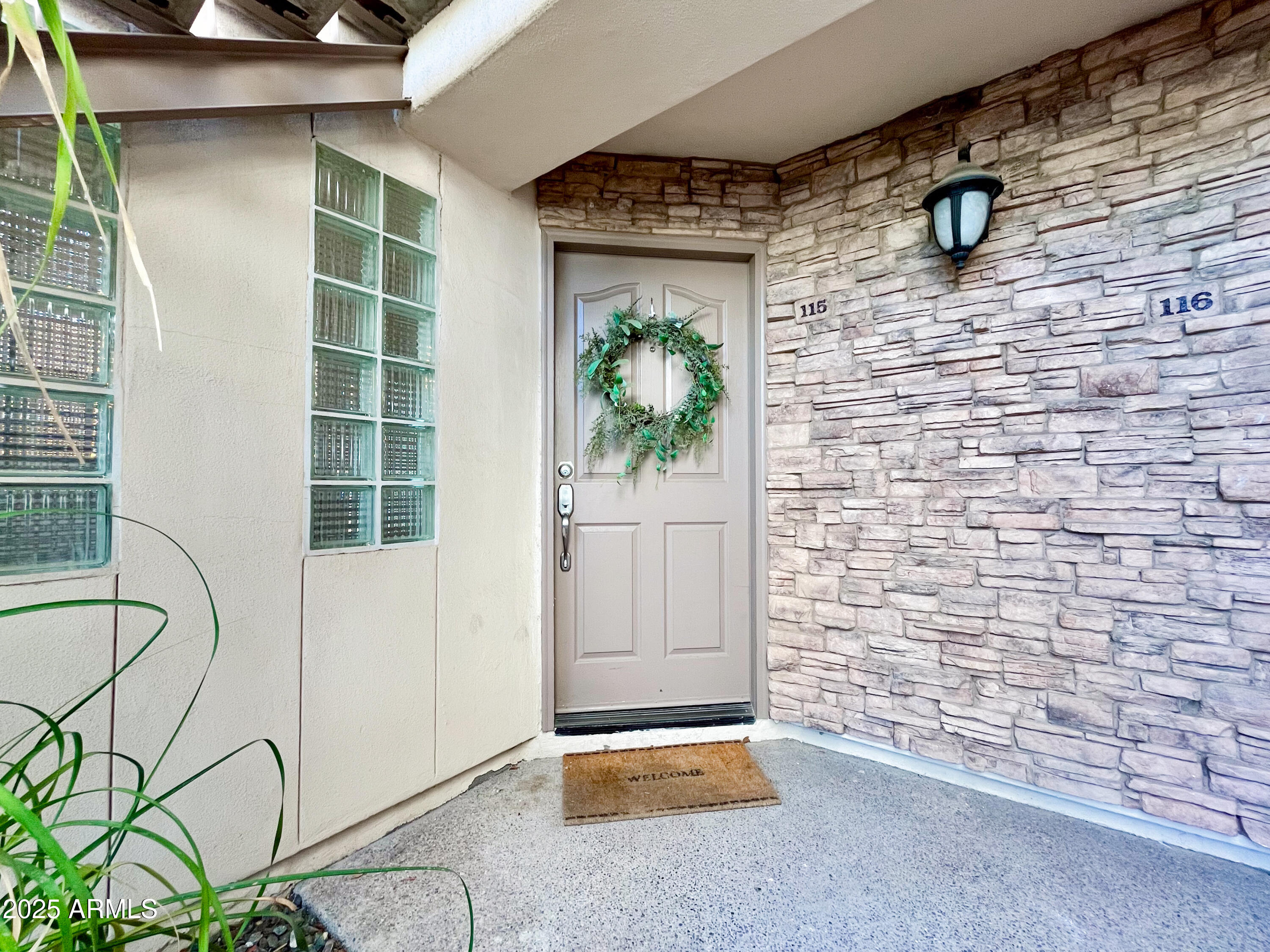 3235 E CAMELBACK Road, 115