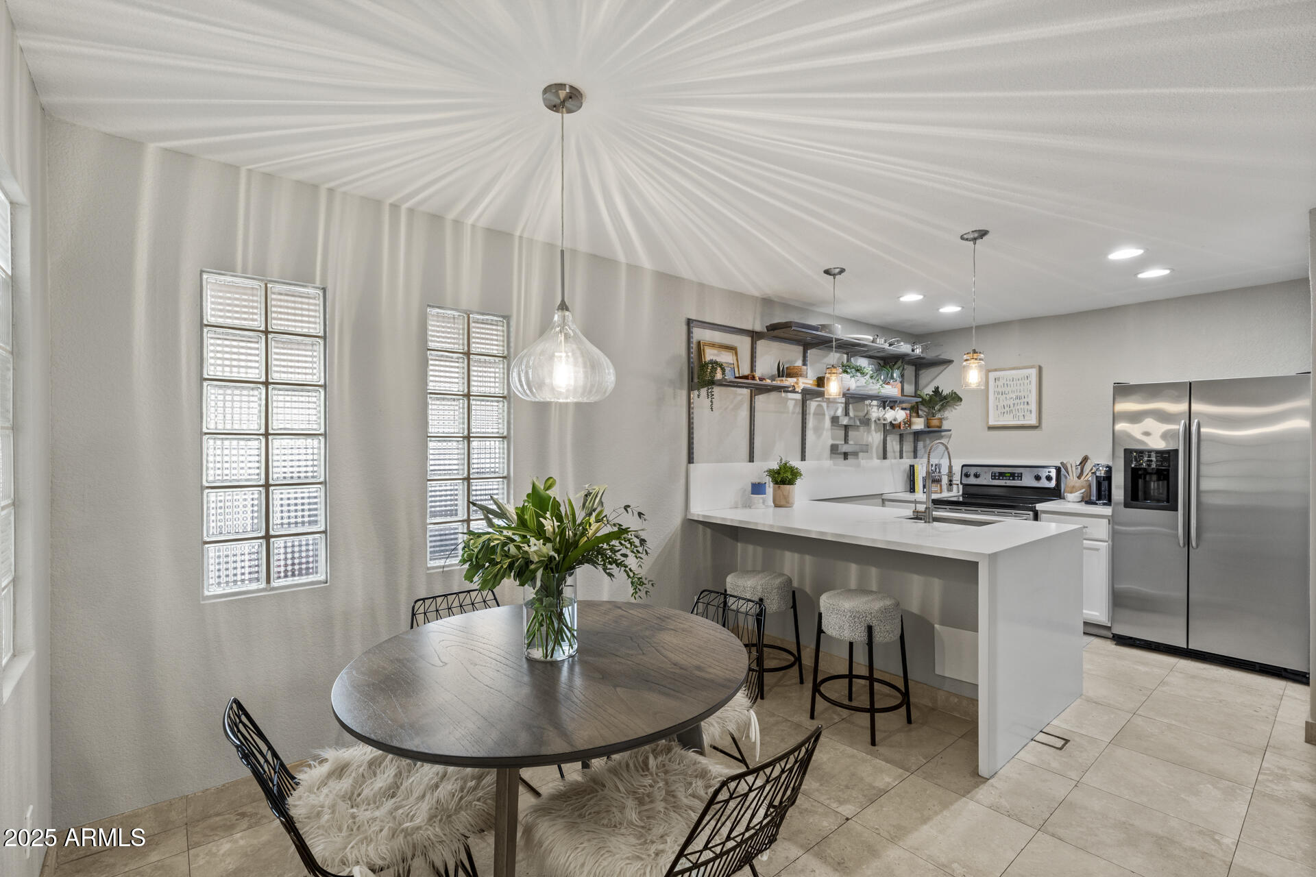 3235 E CAMELBACK Road, 115