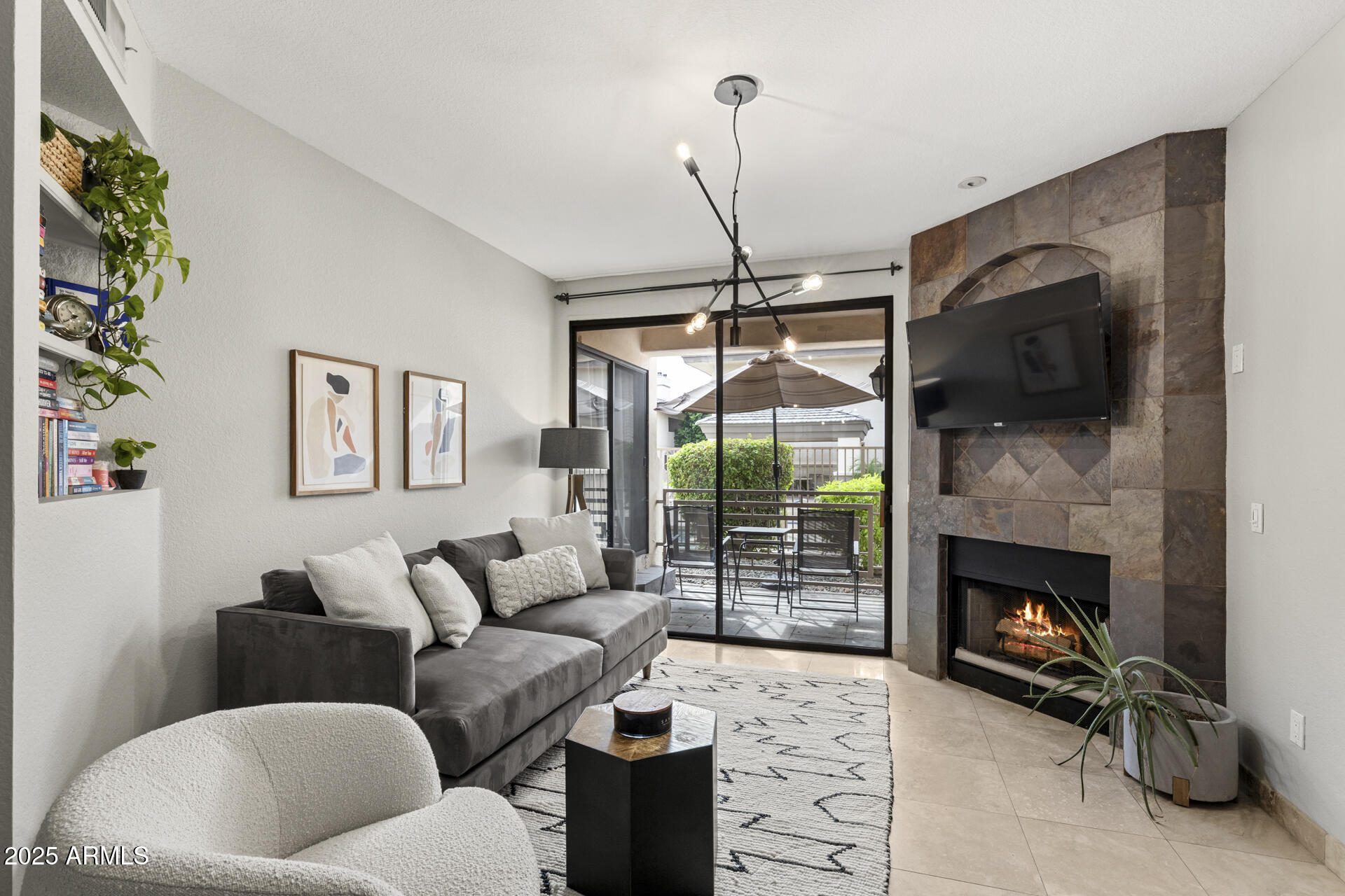 3235 E CAMELBACK Road, 115