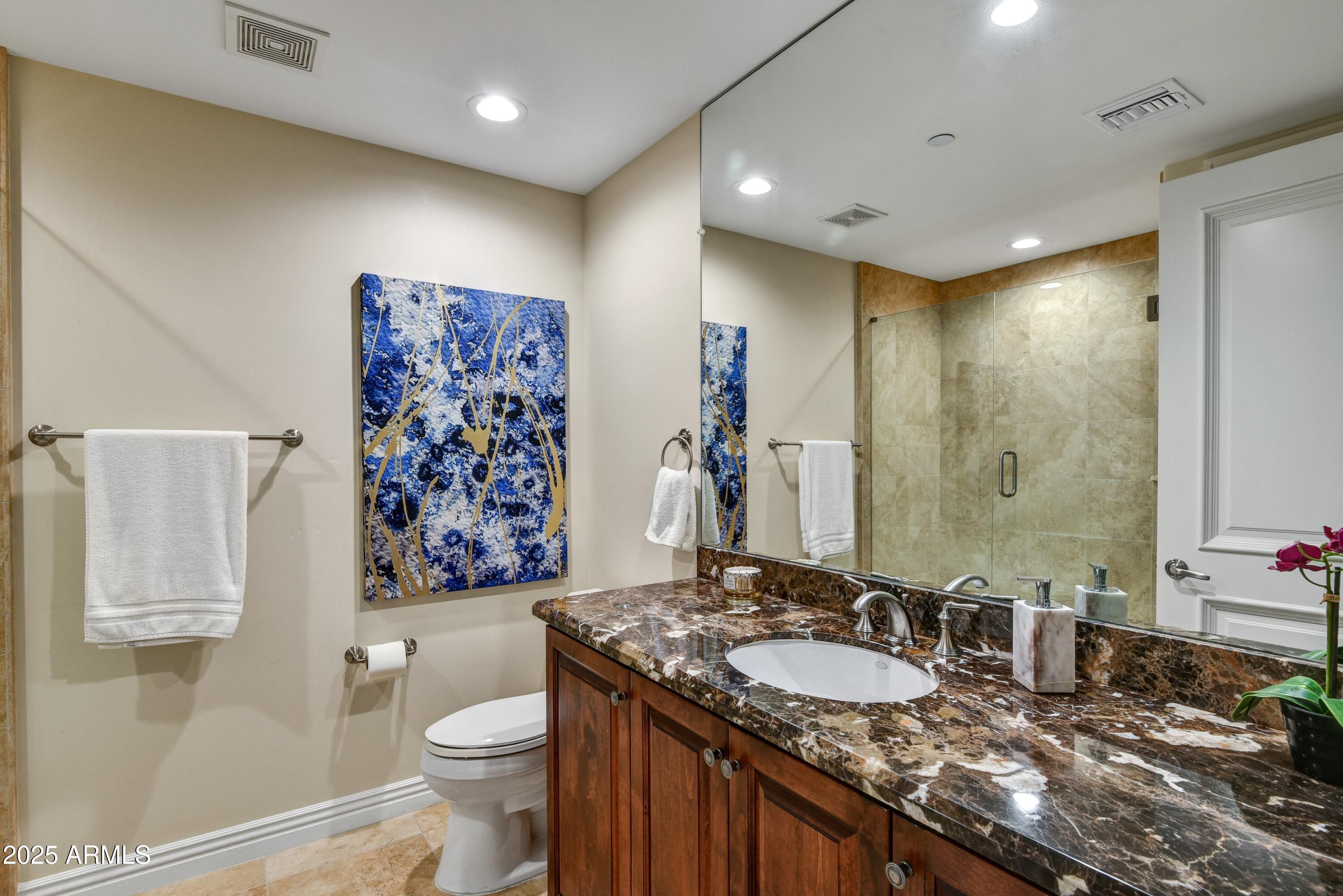 7181 E CAMELBACK Road, 907