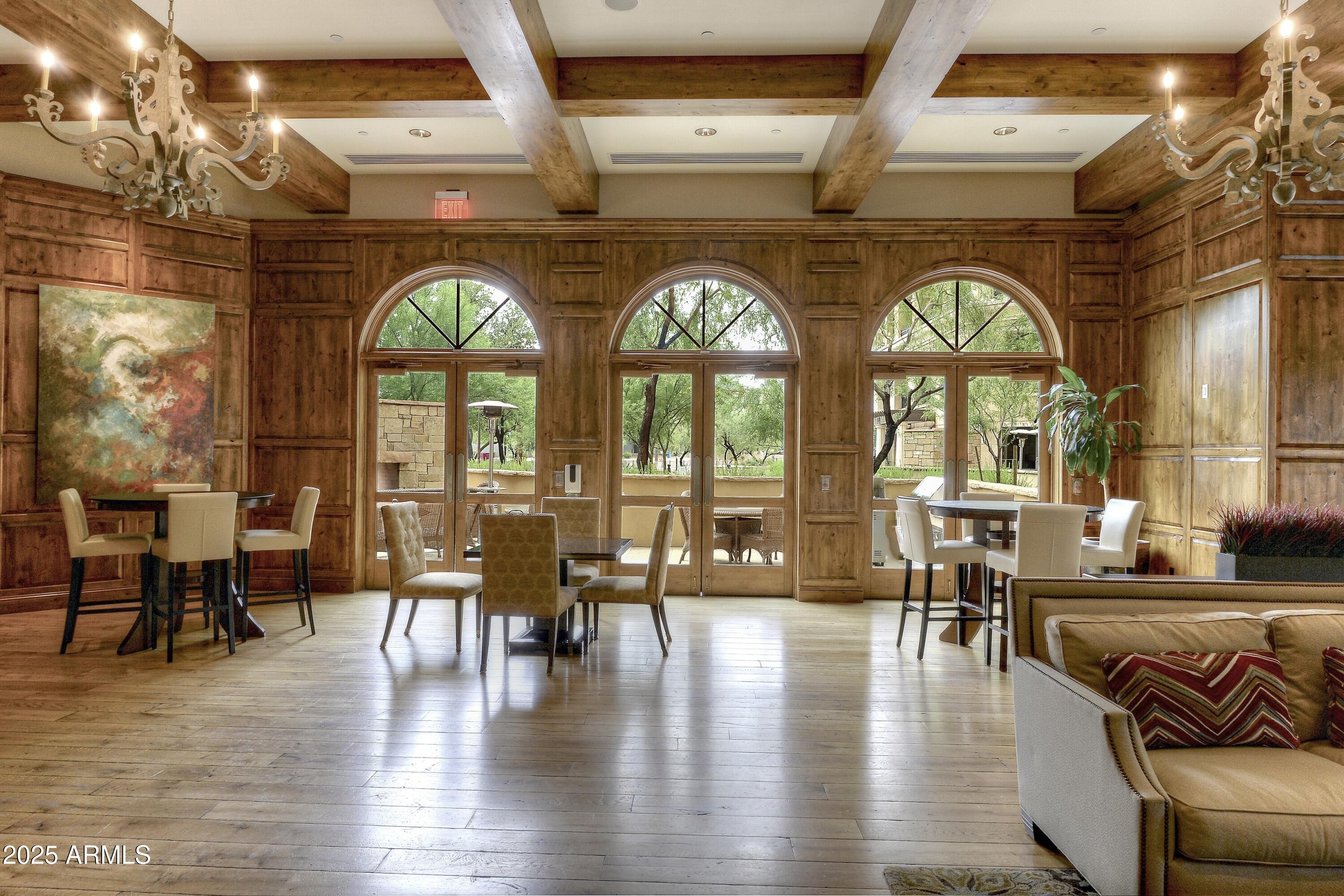 7181 E CAMELBACK Road, 907