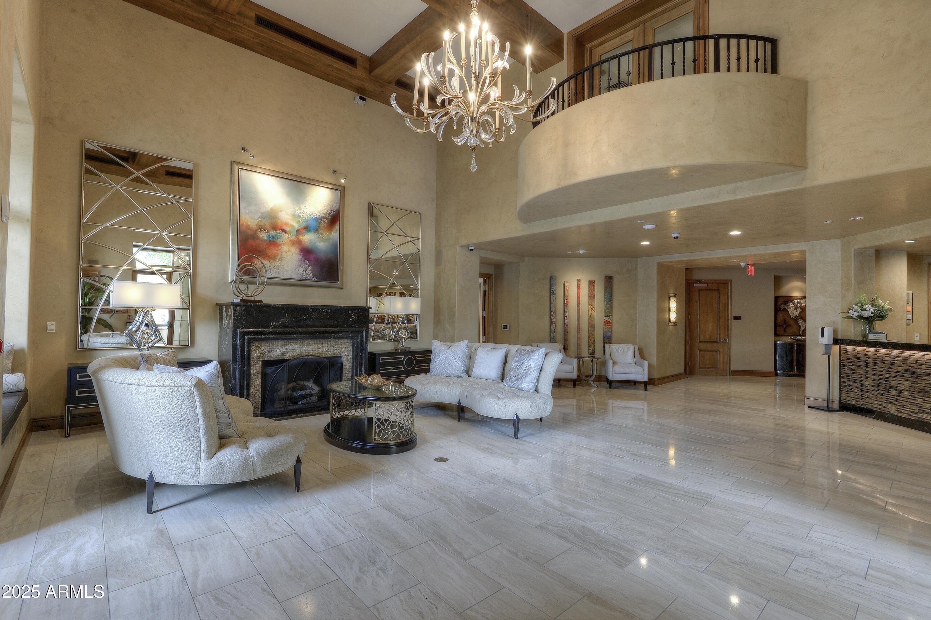 7181 E CAMELBACK Road, 907