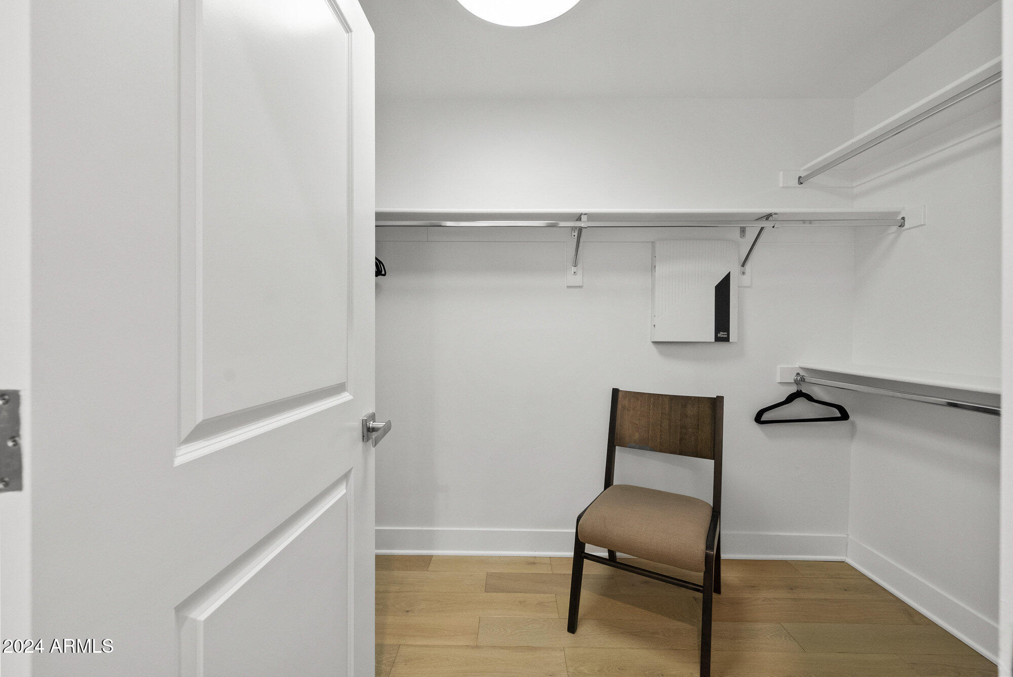 4803 N Woodmere Fairway, 1011