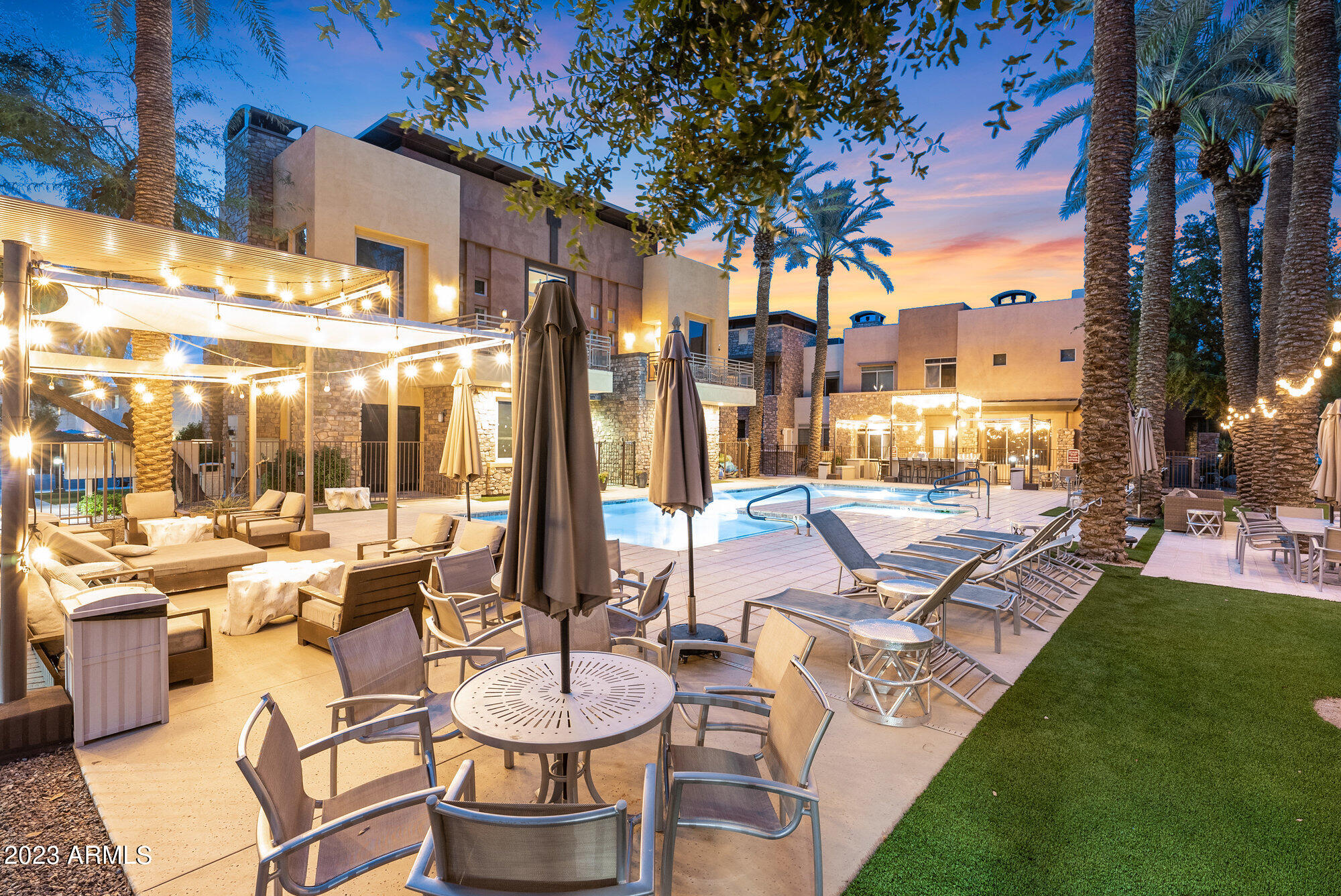 4803 N Woodmere Fairway, 1011