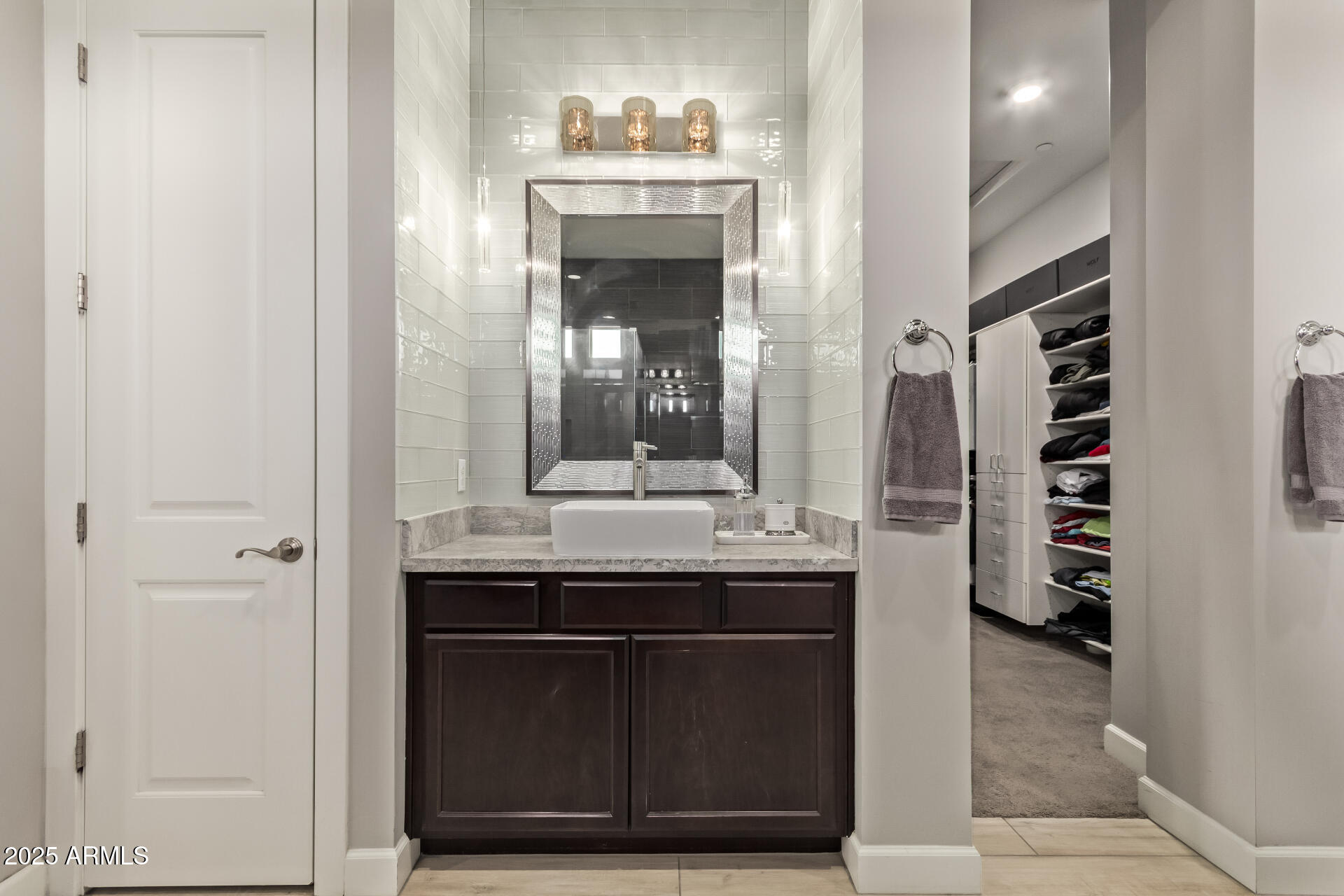 11707 W DOVE WING Way