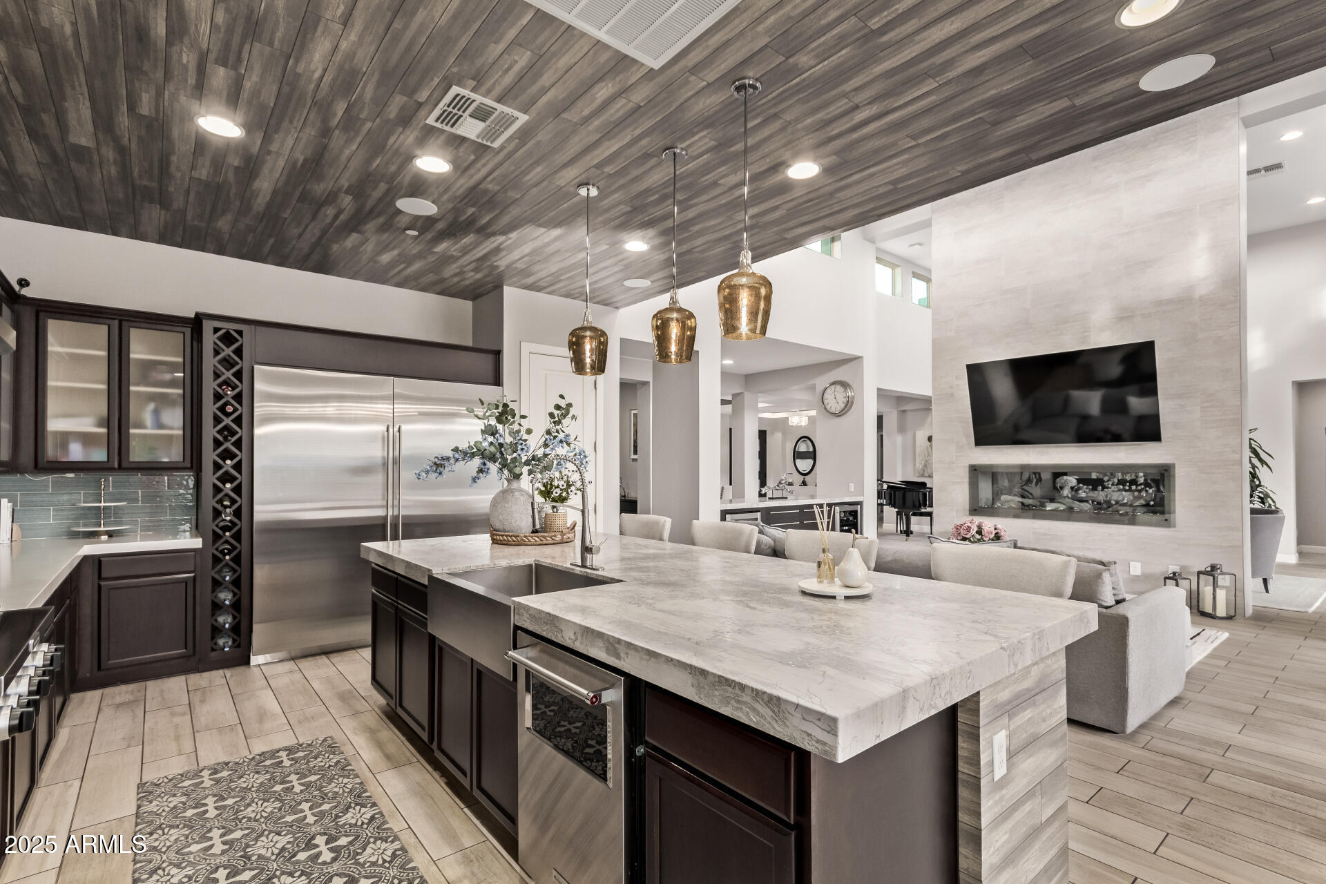 11707 W DOVE WING Way