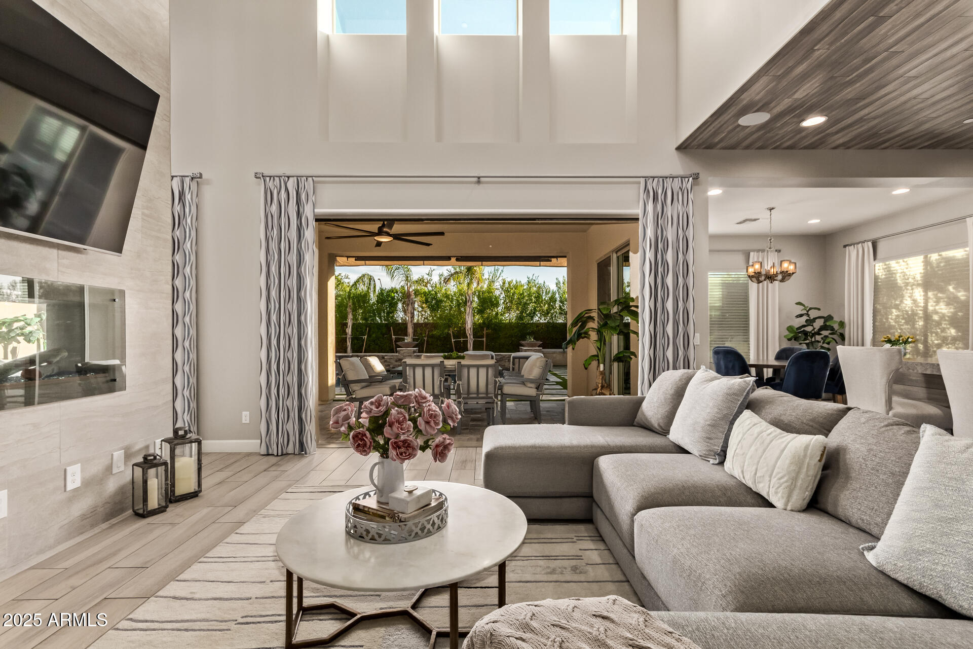 11707 W DOVE WING Way