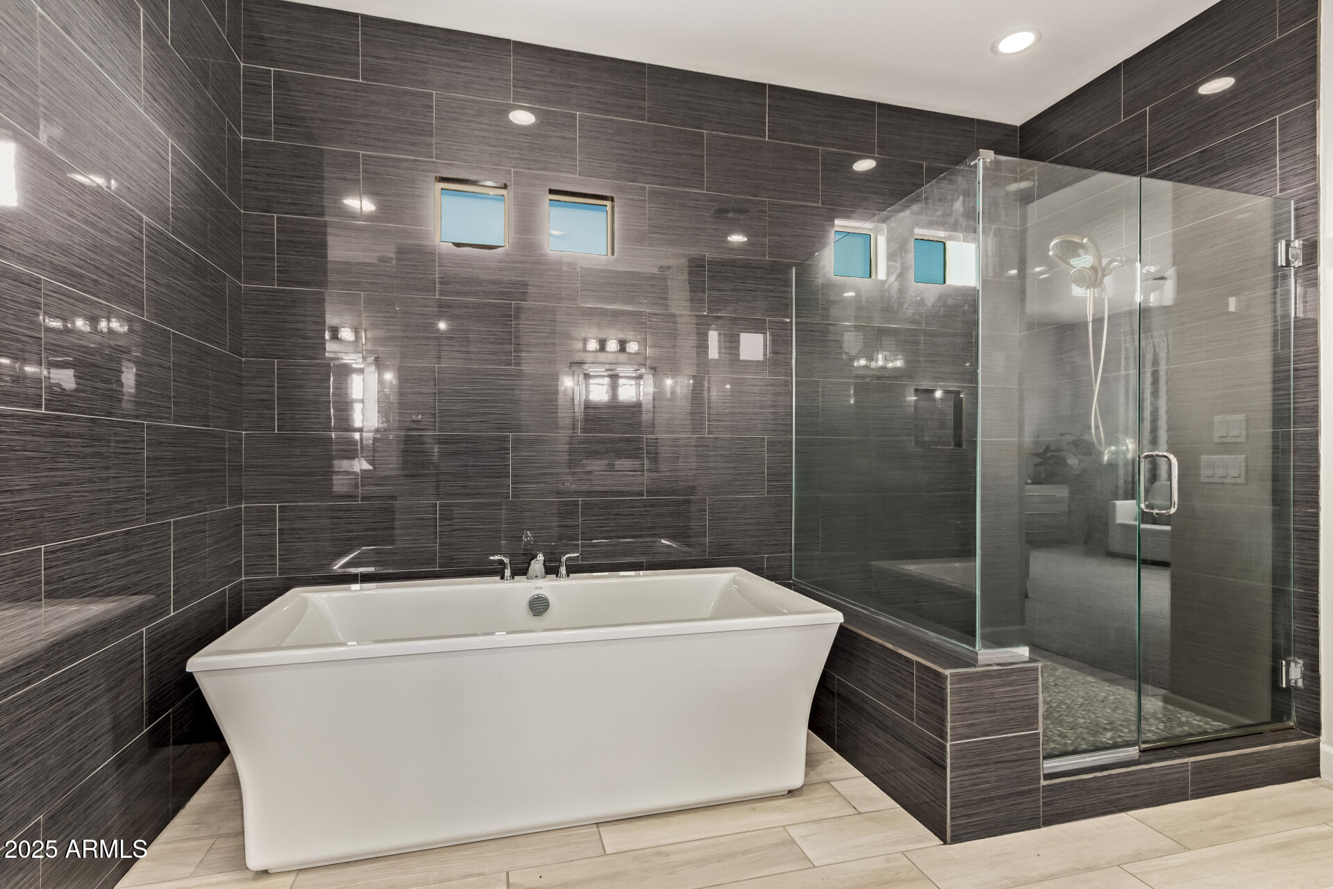 11707 W DOVE WING Way