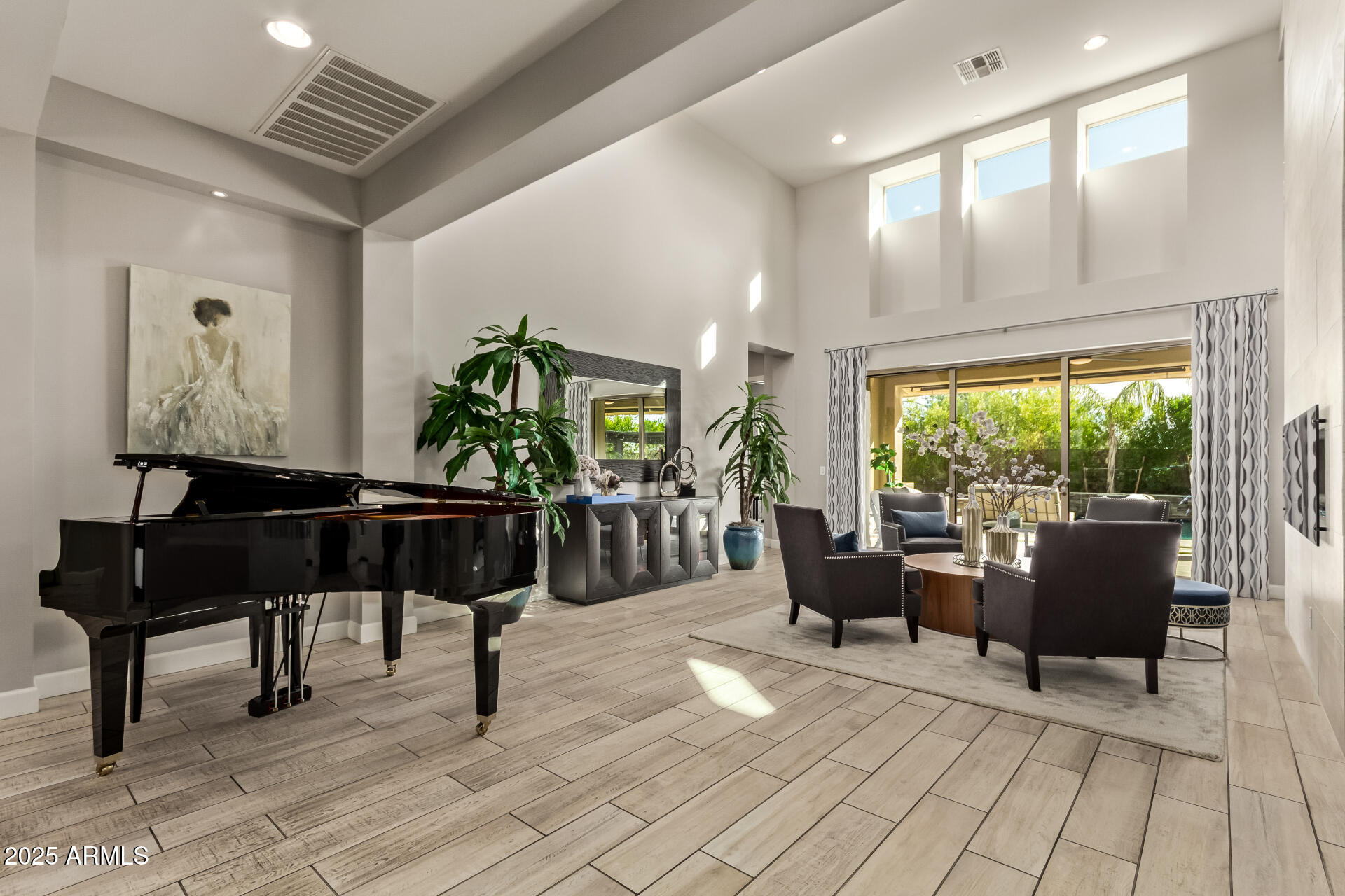 11707 W DOVE WING Way