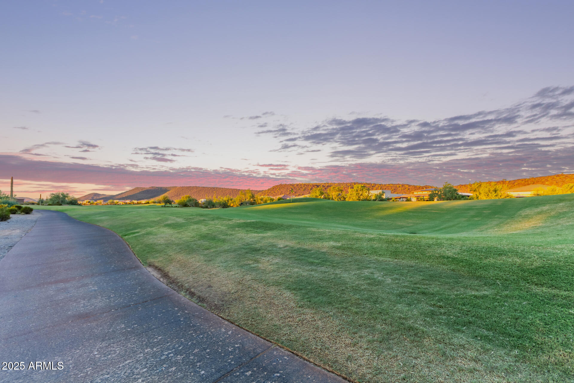 11707 W DOVE WING Way