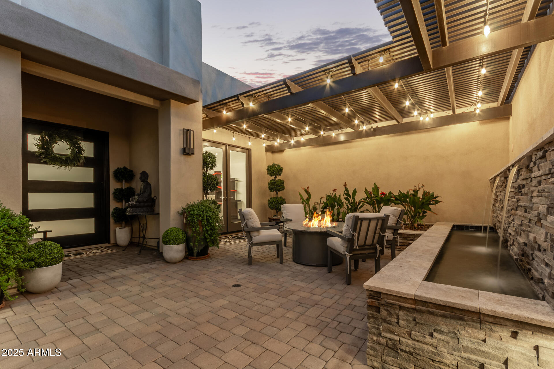 11707 W DOVE WING Way