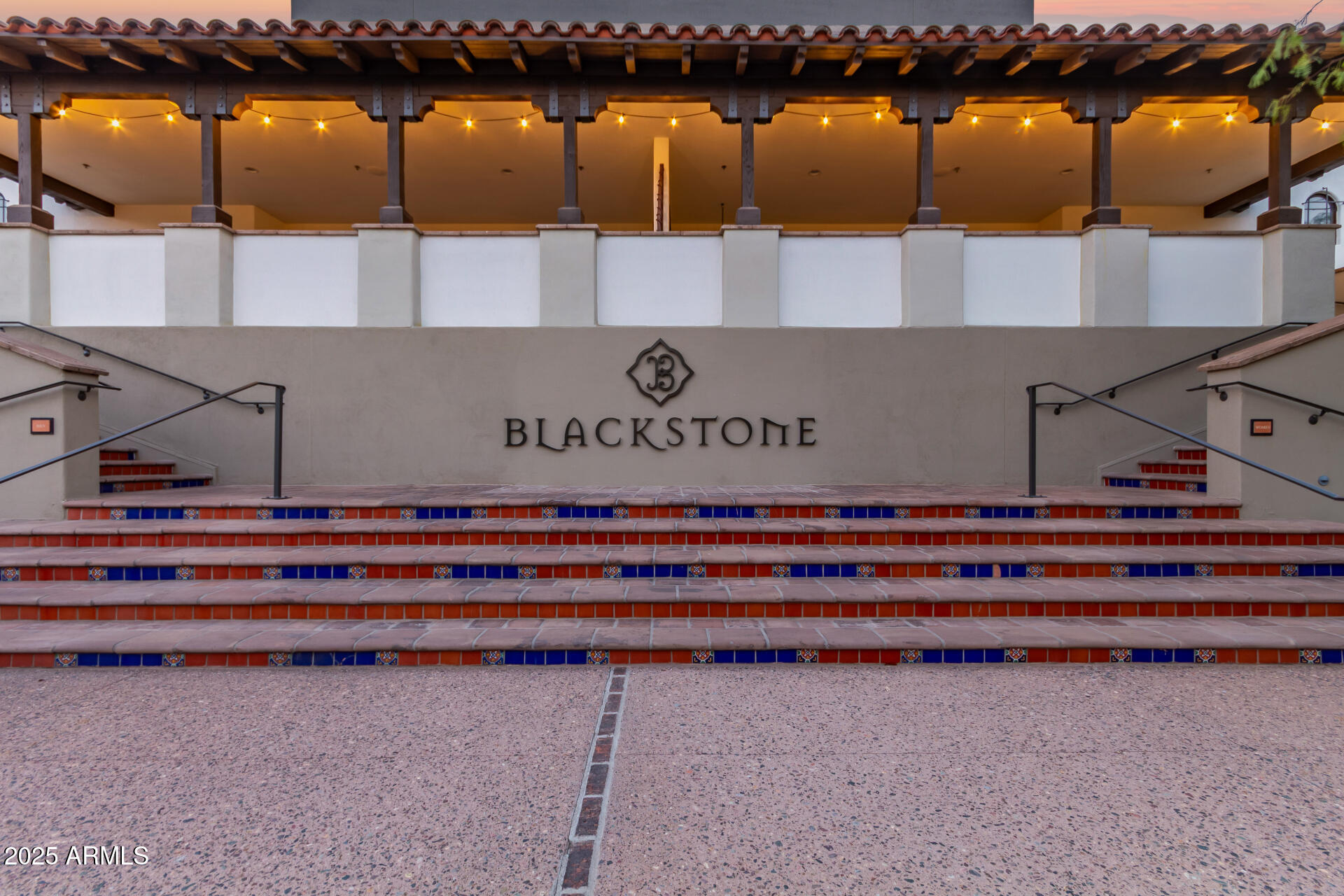 11707 W DOVE WING Way