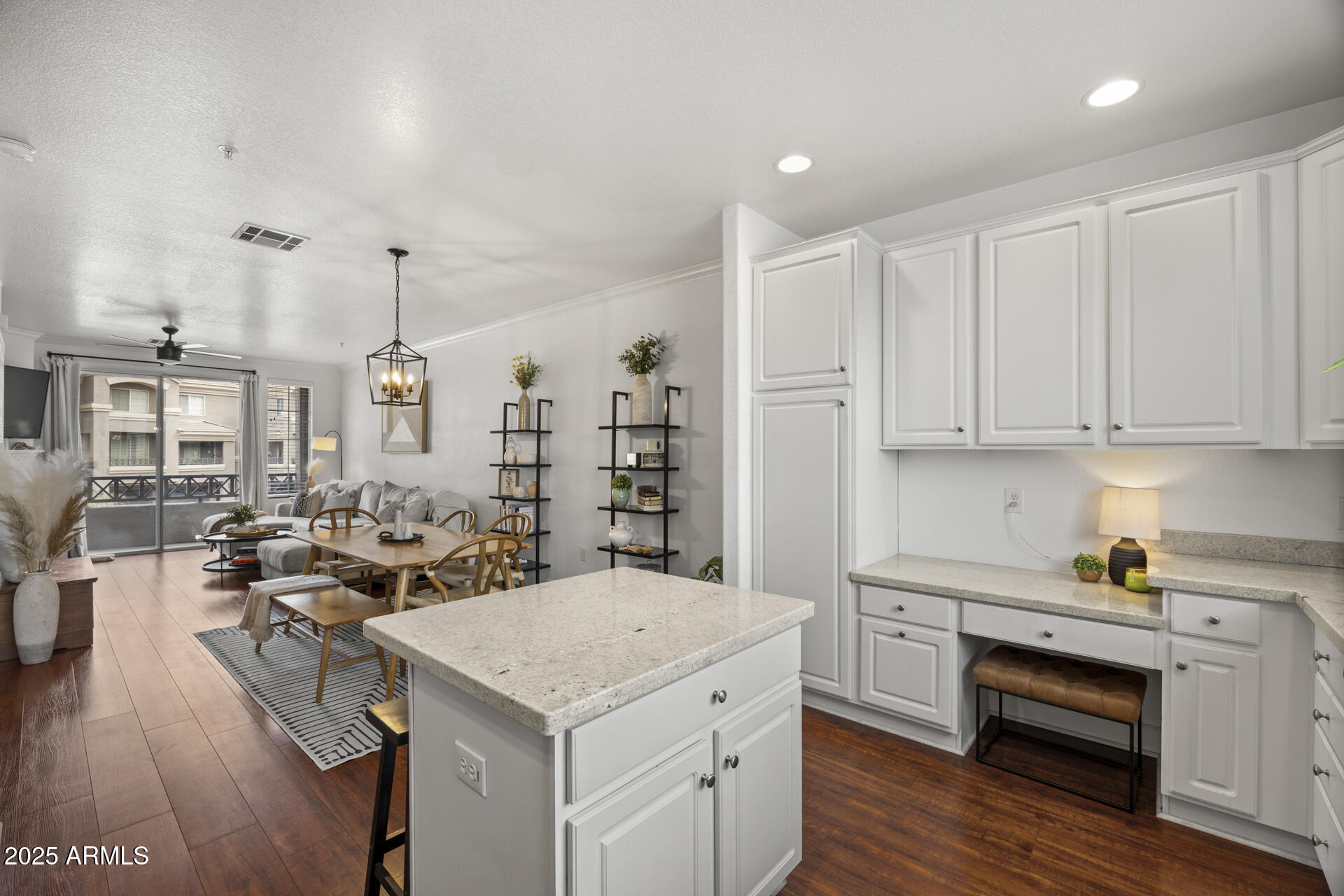 4455 E PARADISE VILLAGE Parkway S, 1035