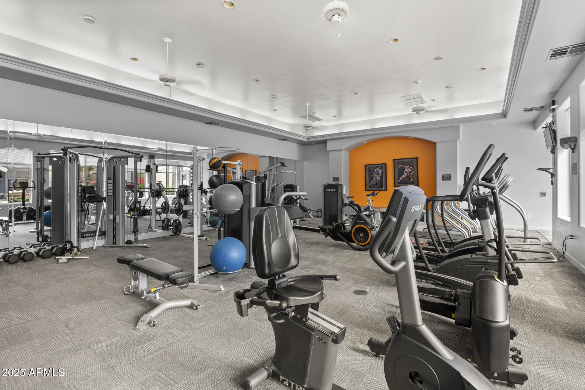 4455 E PARADISE VILLAGE Parkway S, 1035