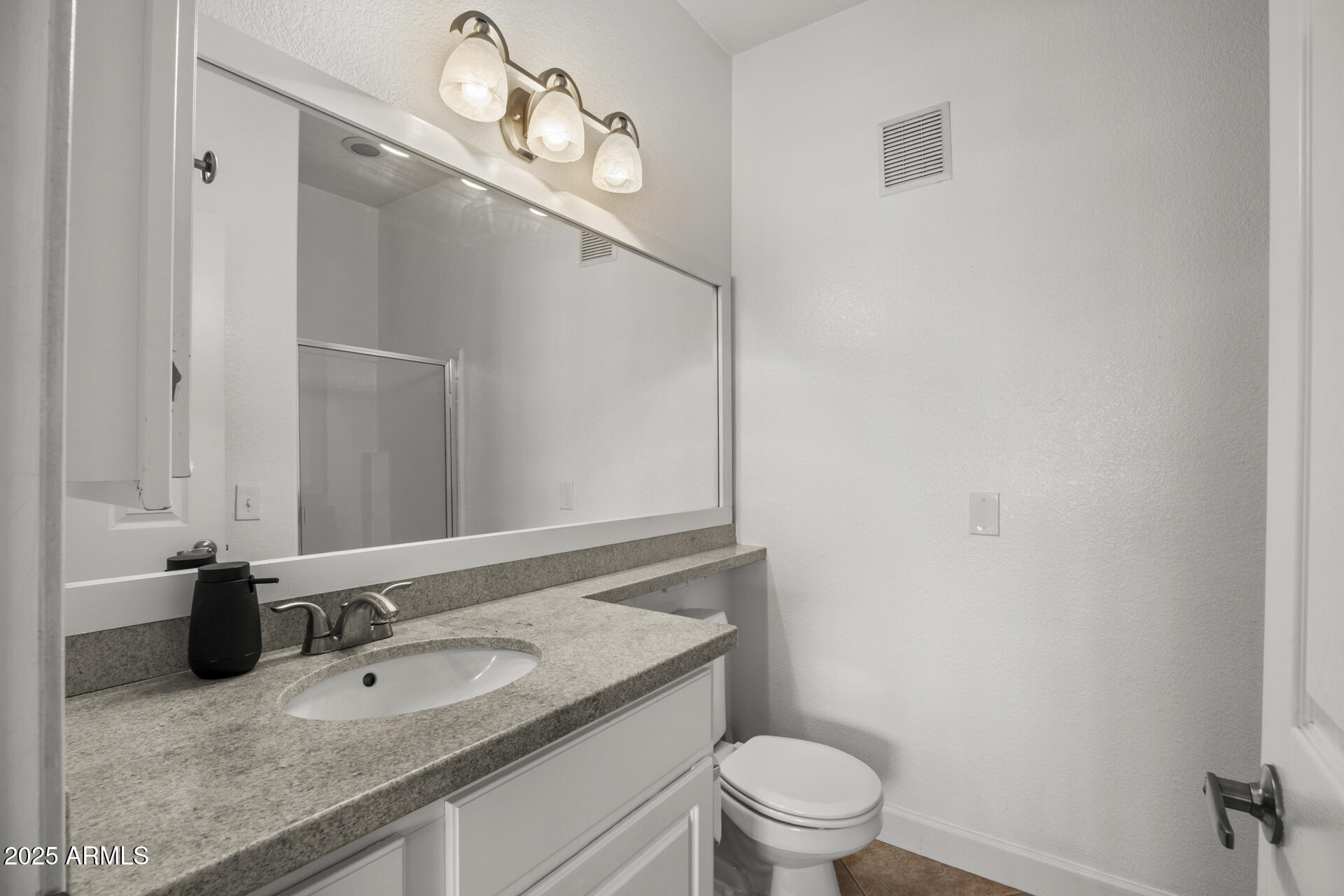 4455 E PARADISE VILLAGE Parkway S, 1035