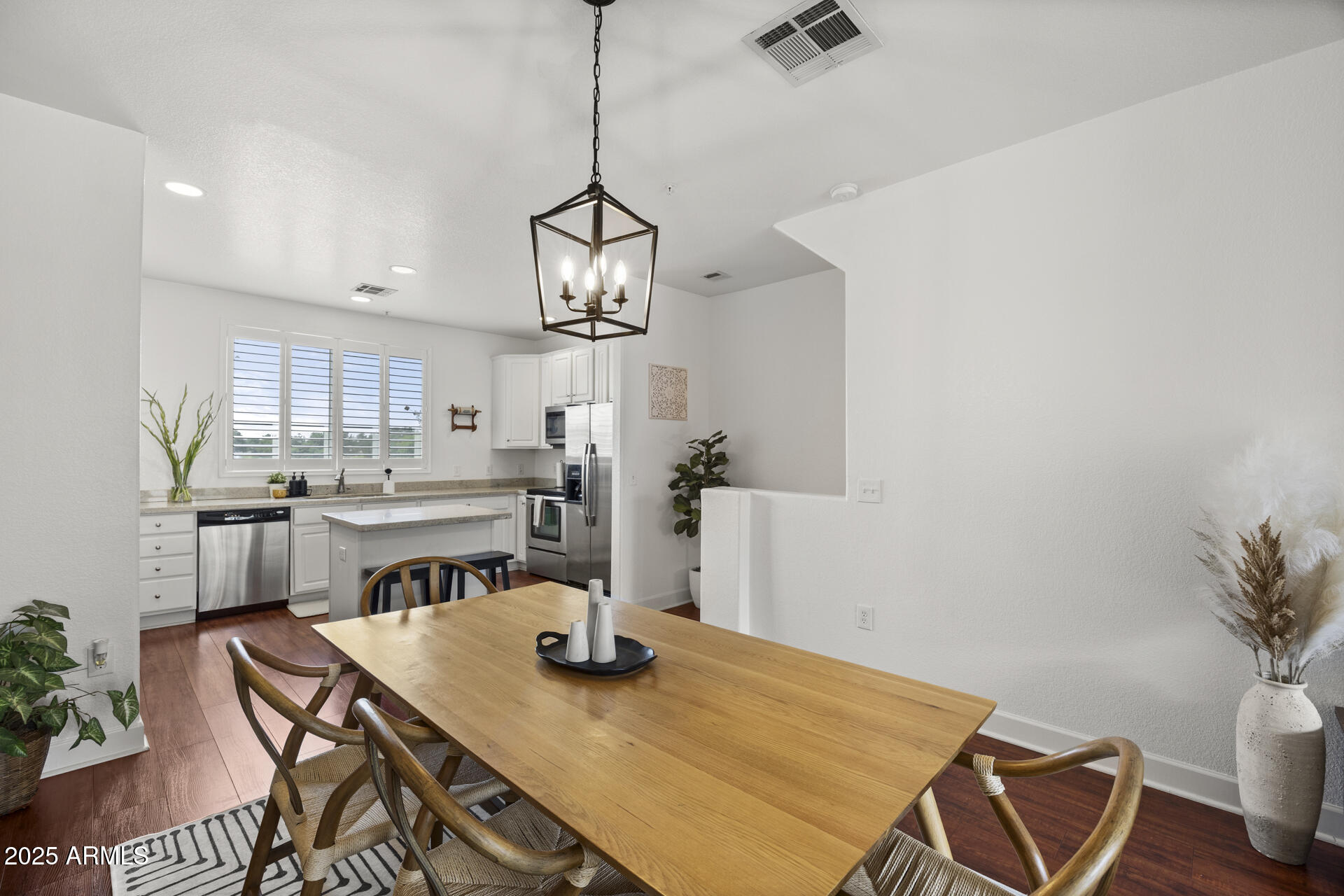 4455 E PARADISE VILLAGE Parkway S, 1035