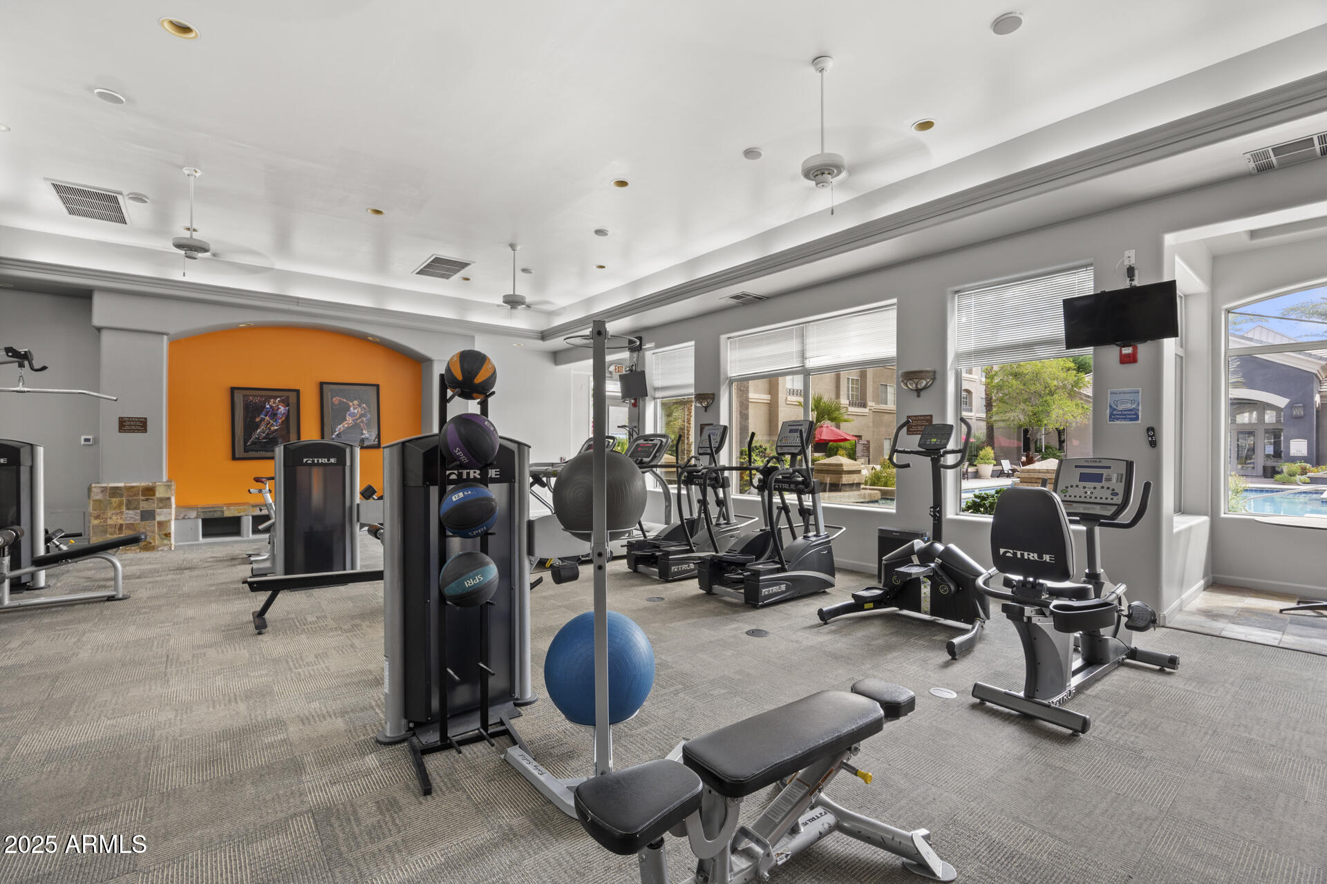 4455 E PARADISE VILLAGE Parkway S, 1035