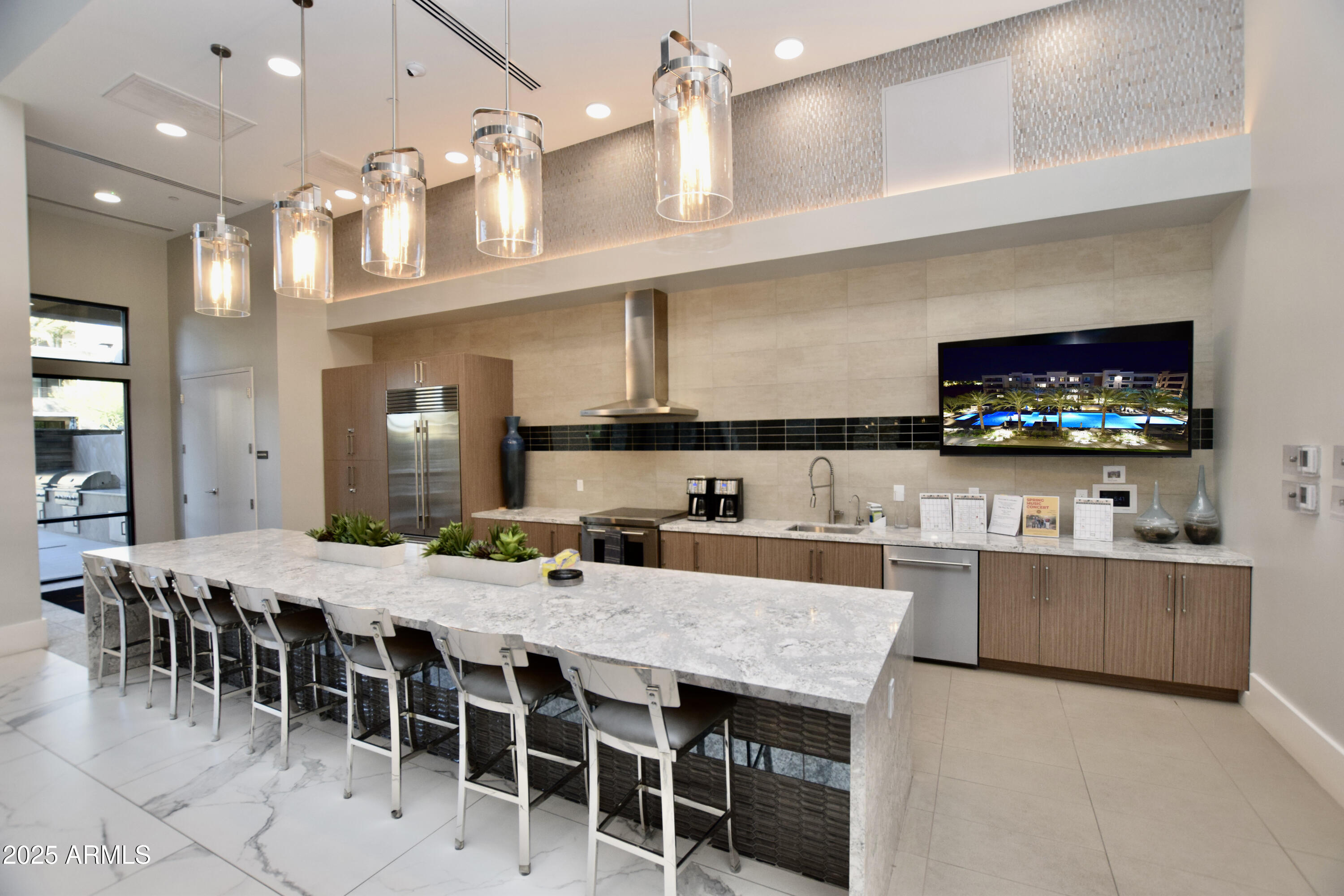 5250 E DEER VALLEY Drive, 405