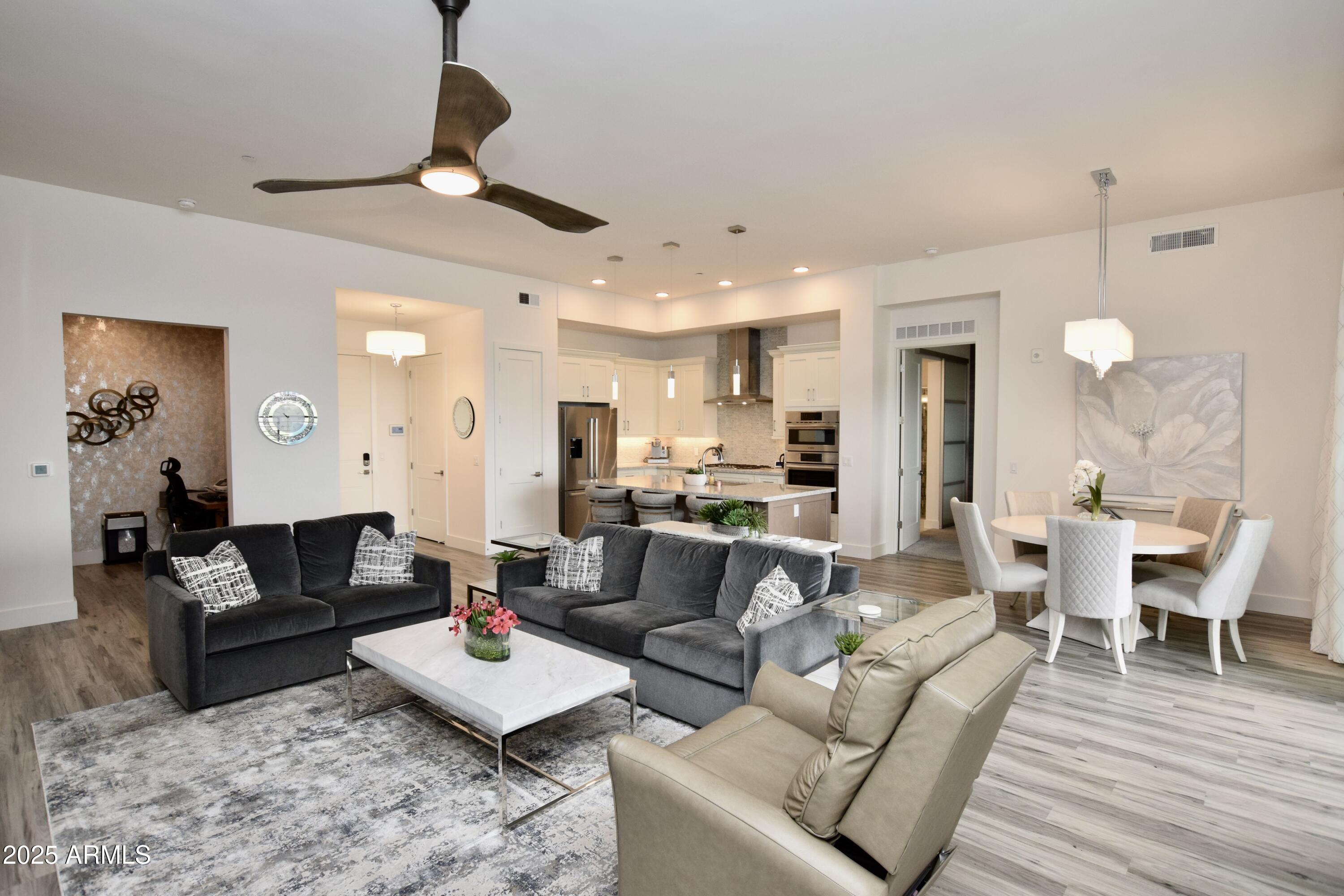 5250 E DEER VALLEY Drive, 405