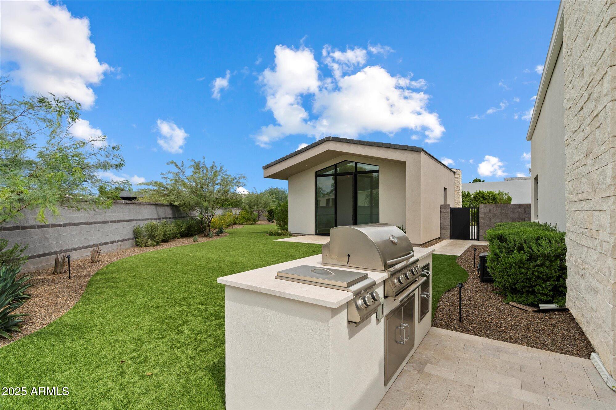 6932 N CACTUS WREN Court