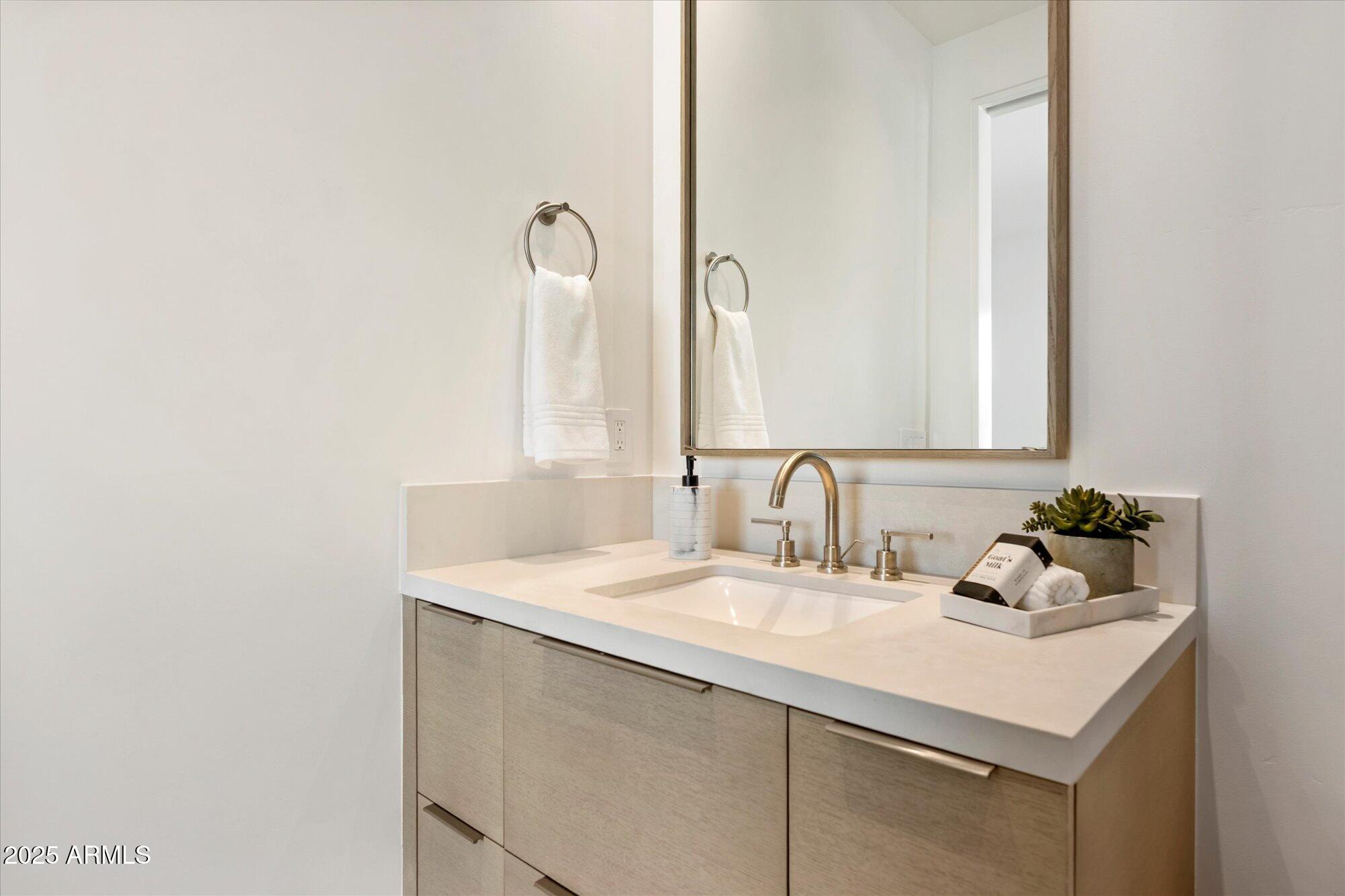 6932 N CACTUS WREN Court