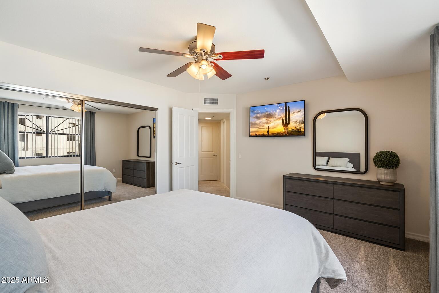 5104 N 32ND Street, 208