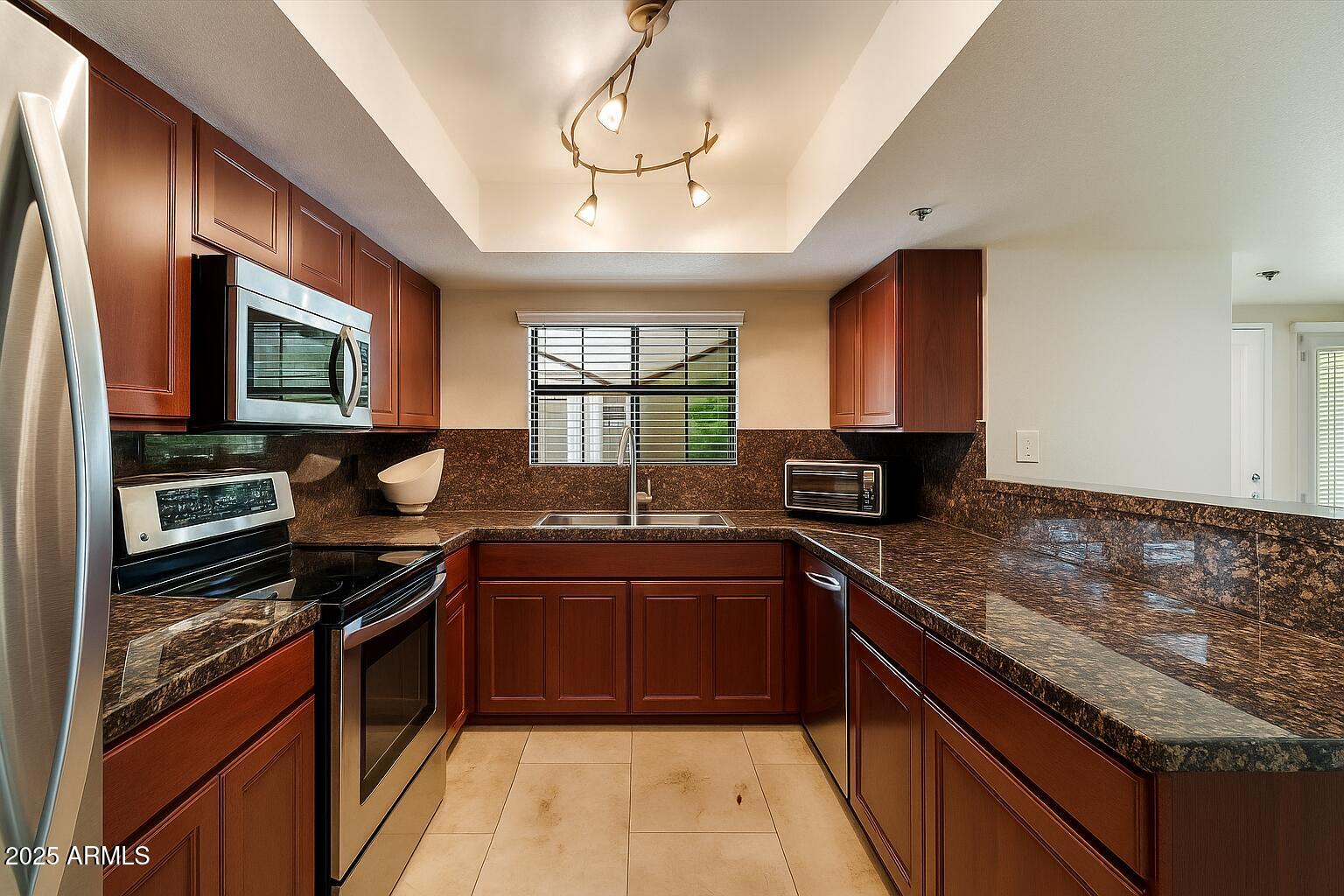 5104 N 32ND Street, 208