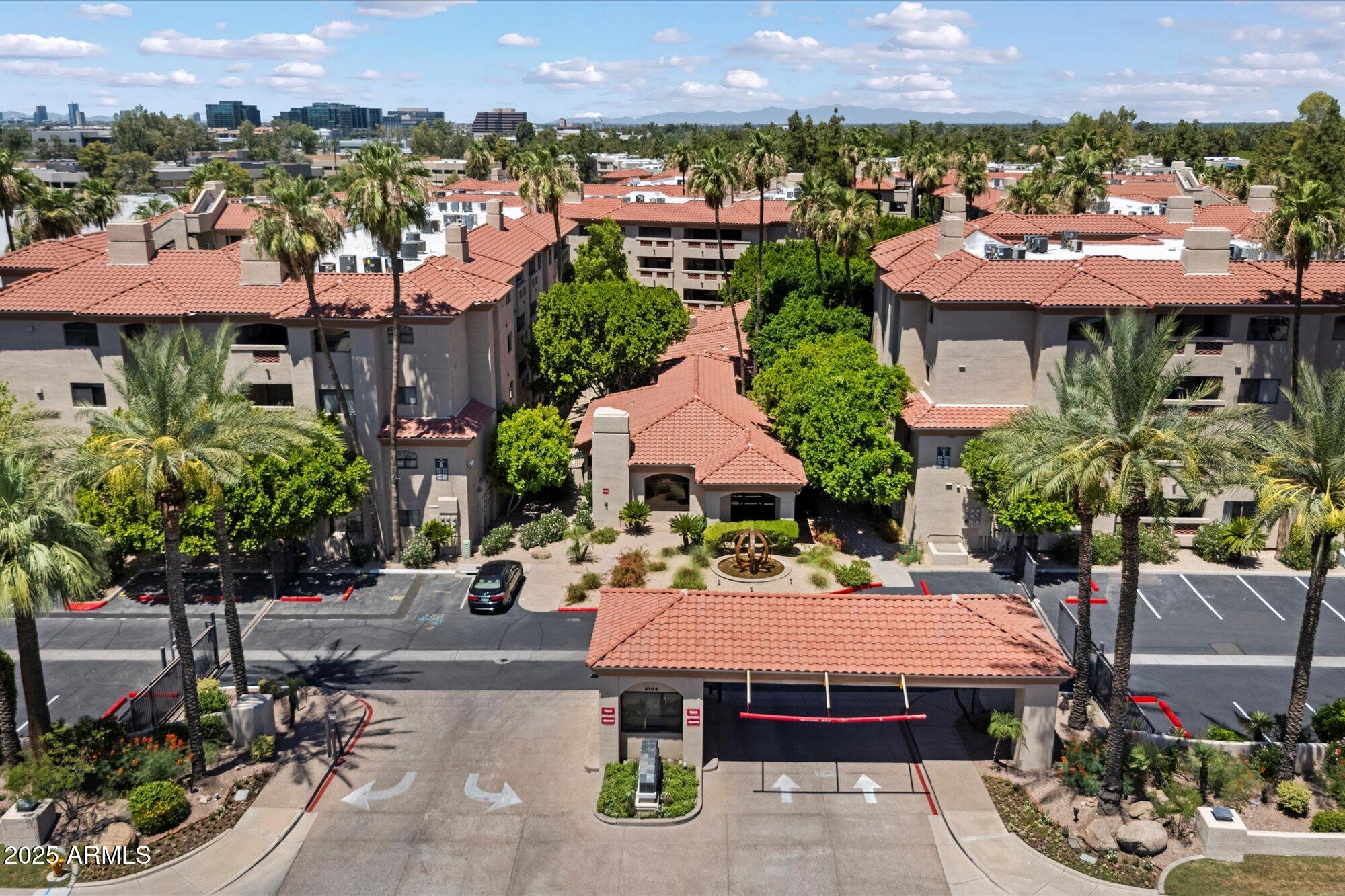 5104 N 32ND Street, 208