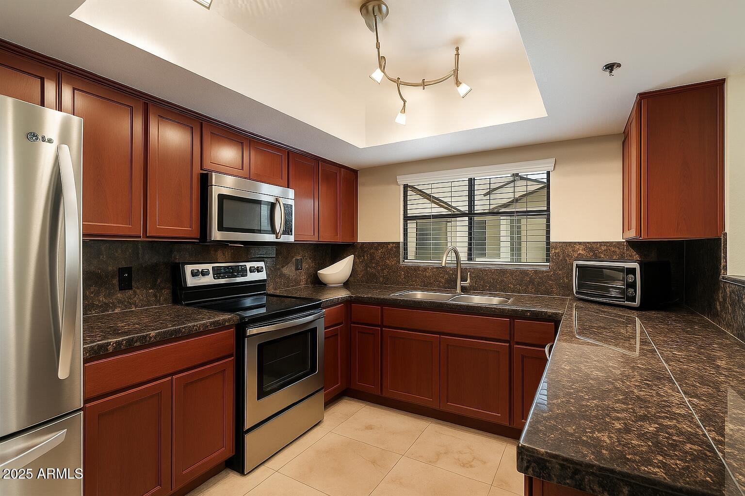 5104 N 32ND Street, 208