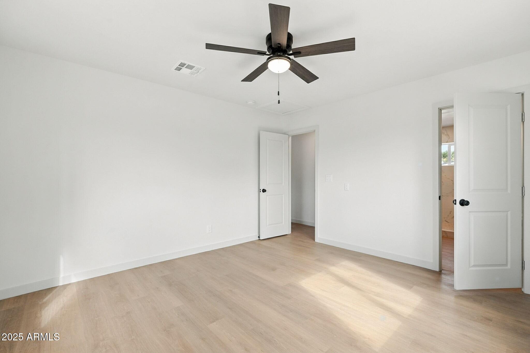 1642 E TURNEY Avenue