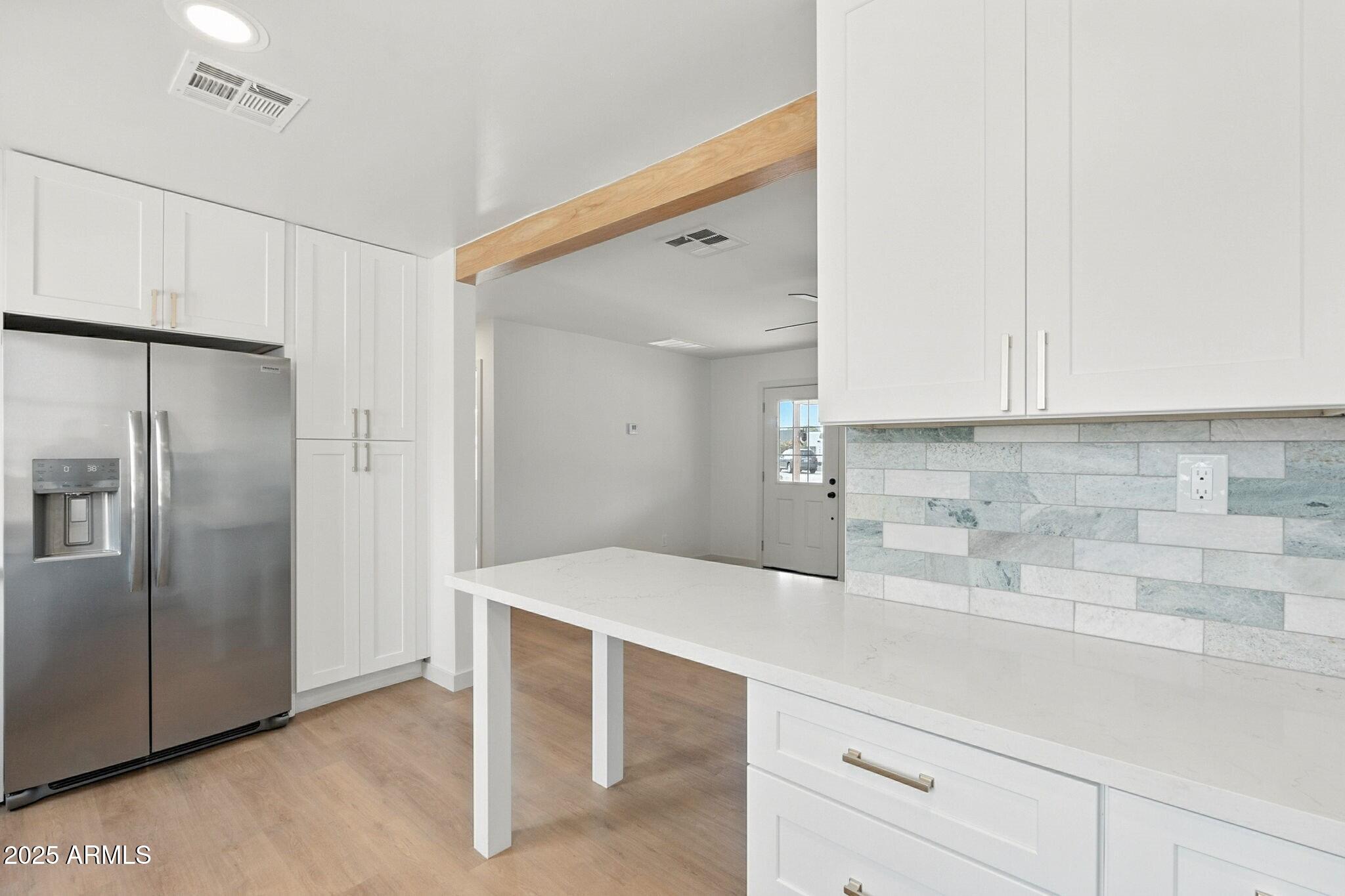 1642 E TURNEY Avenue