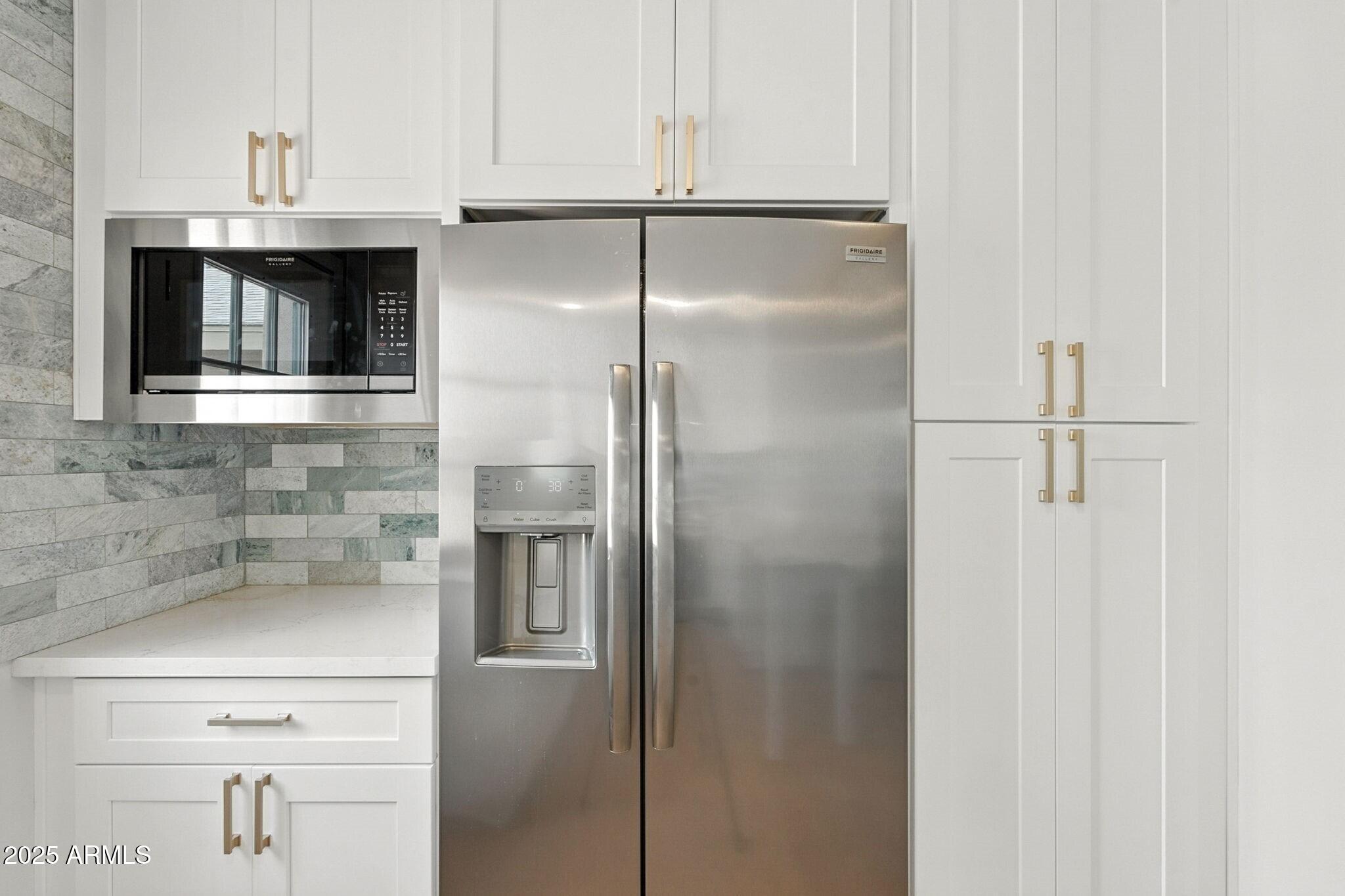 1642 E TURNEY Avenue