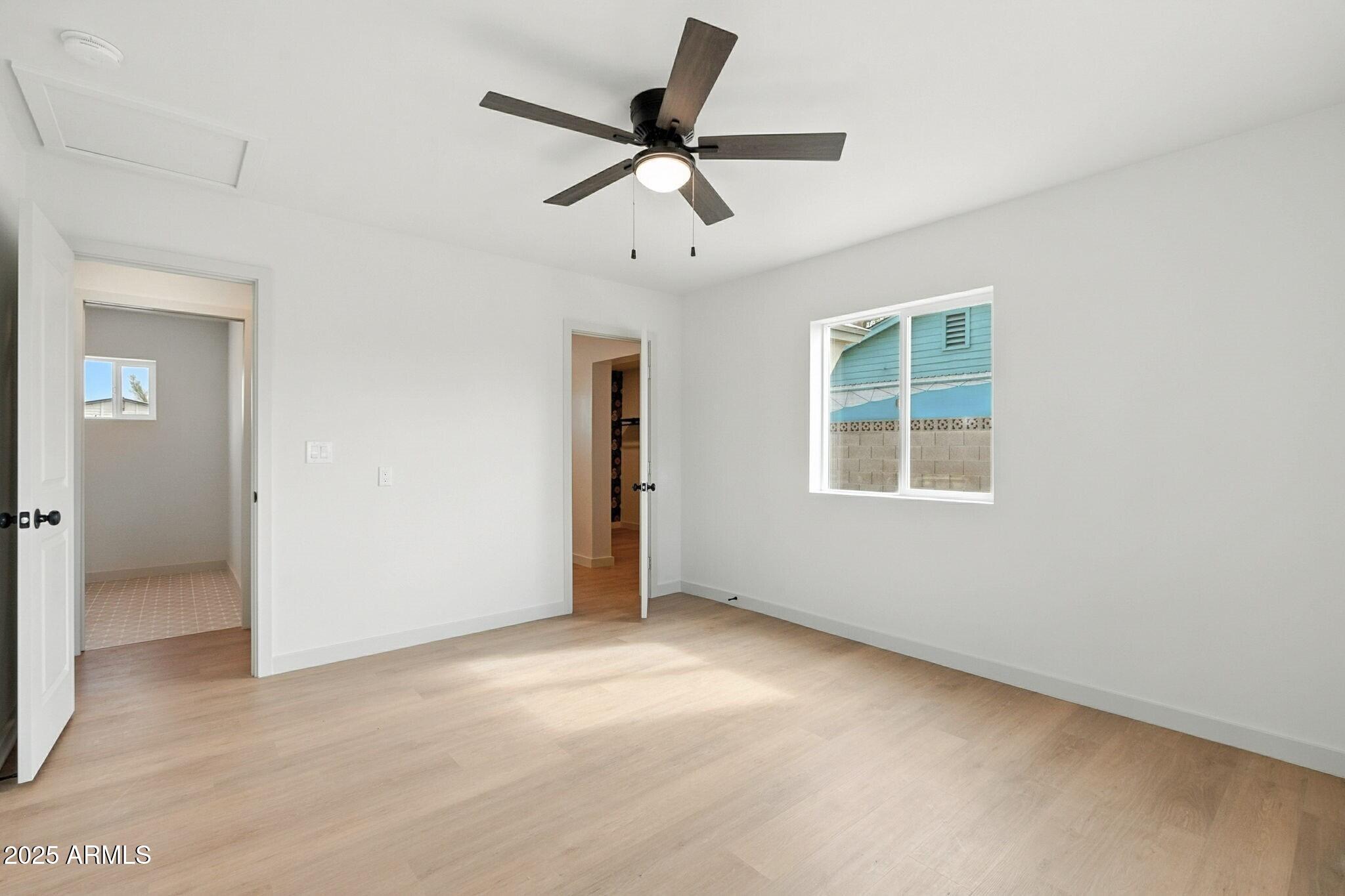 1642 E TURNEY Avenue