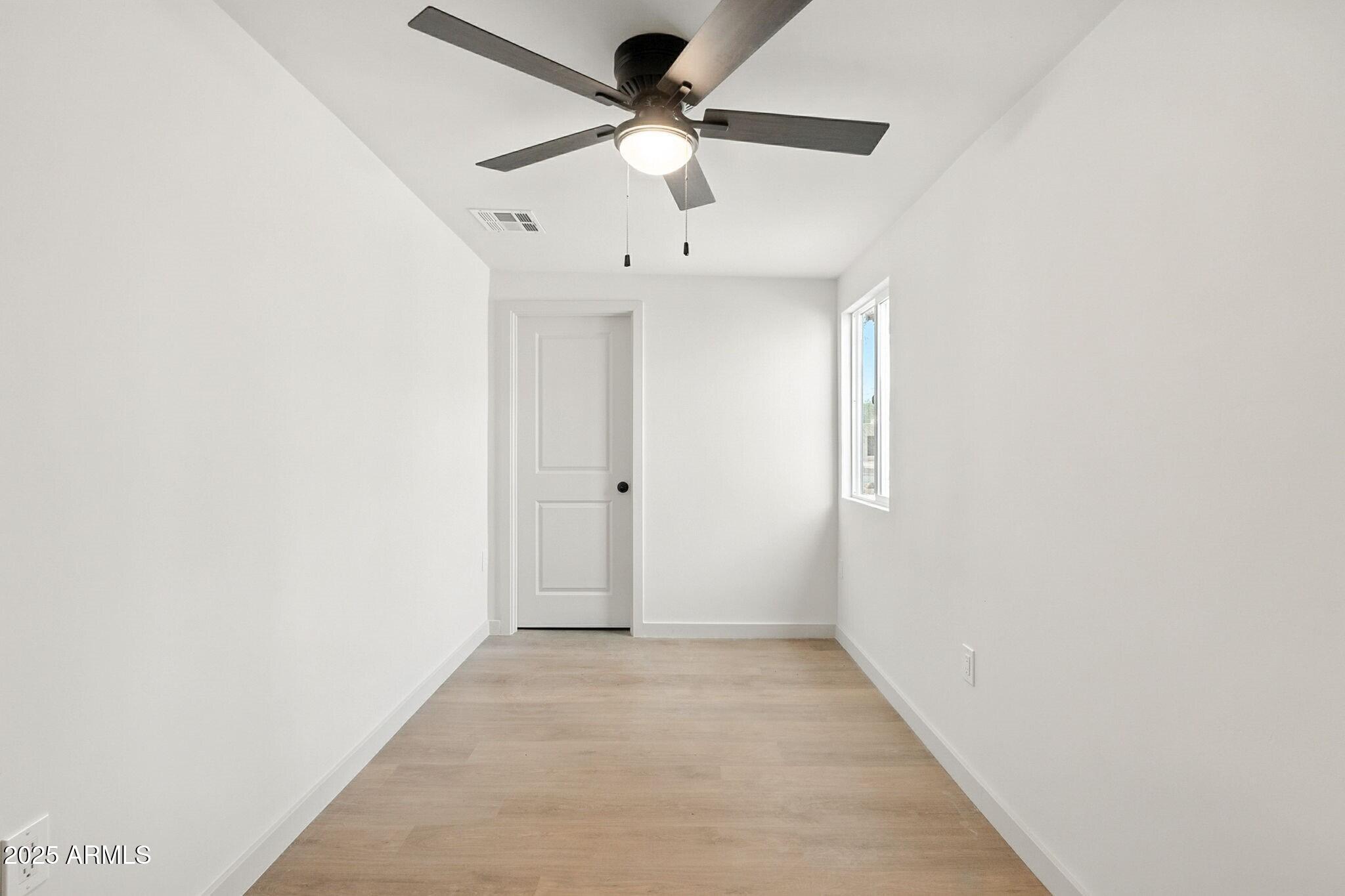 1642 E TURNEY Avenue