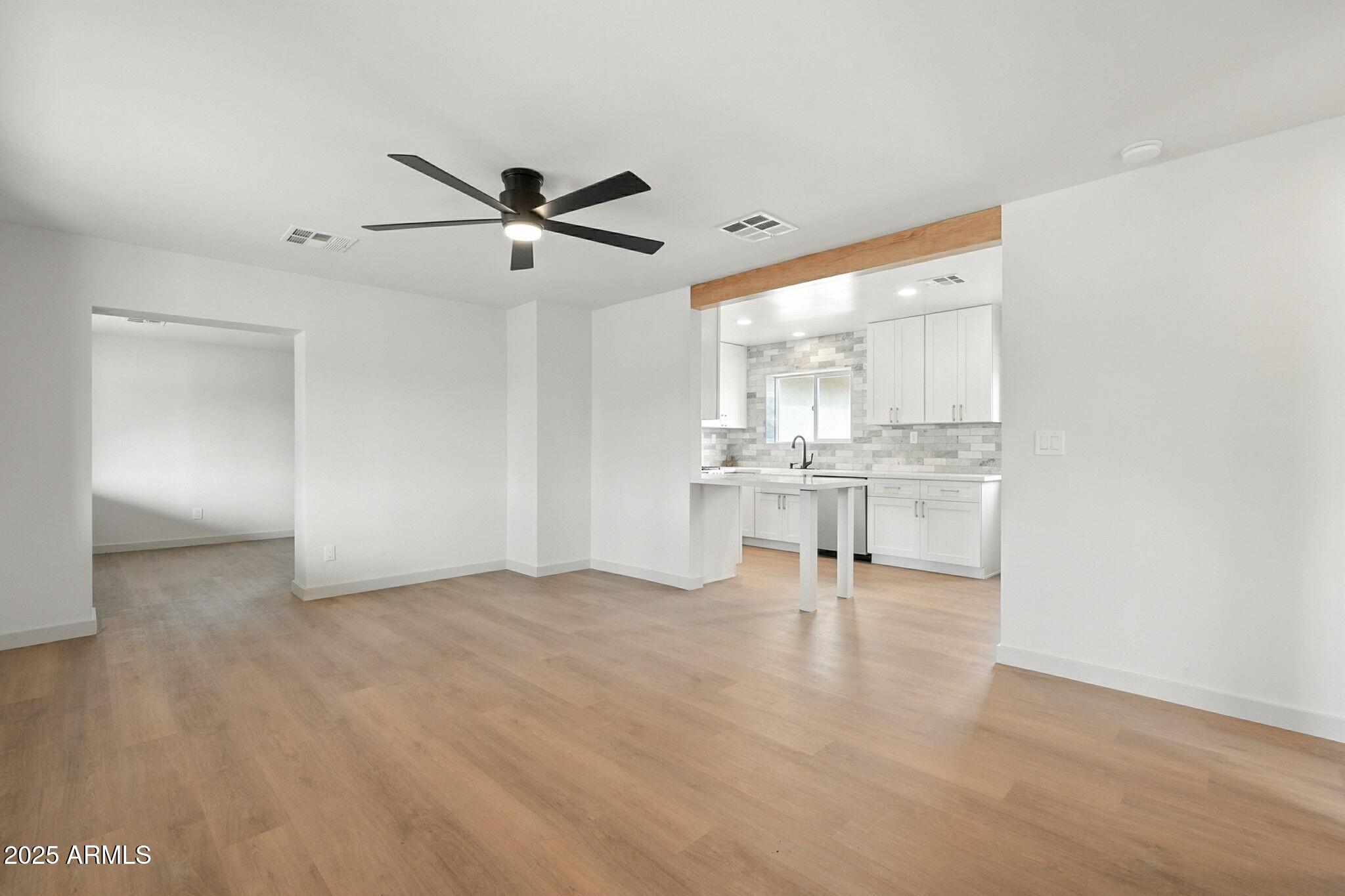 1642 E TURNEY Avenue