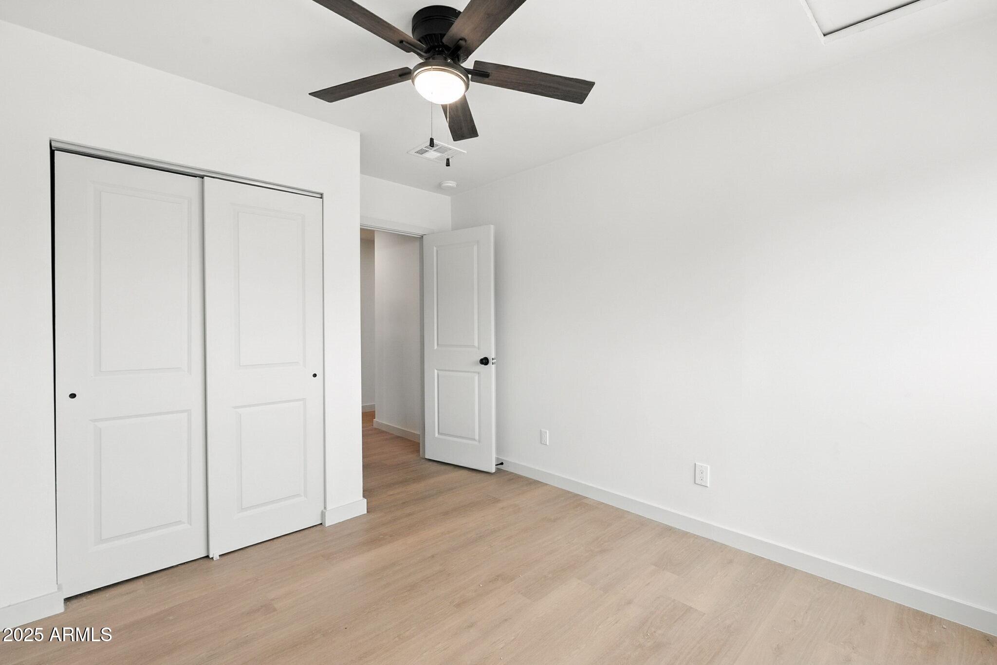 1642 E TURNEY Avenue