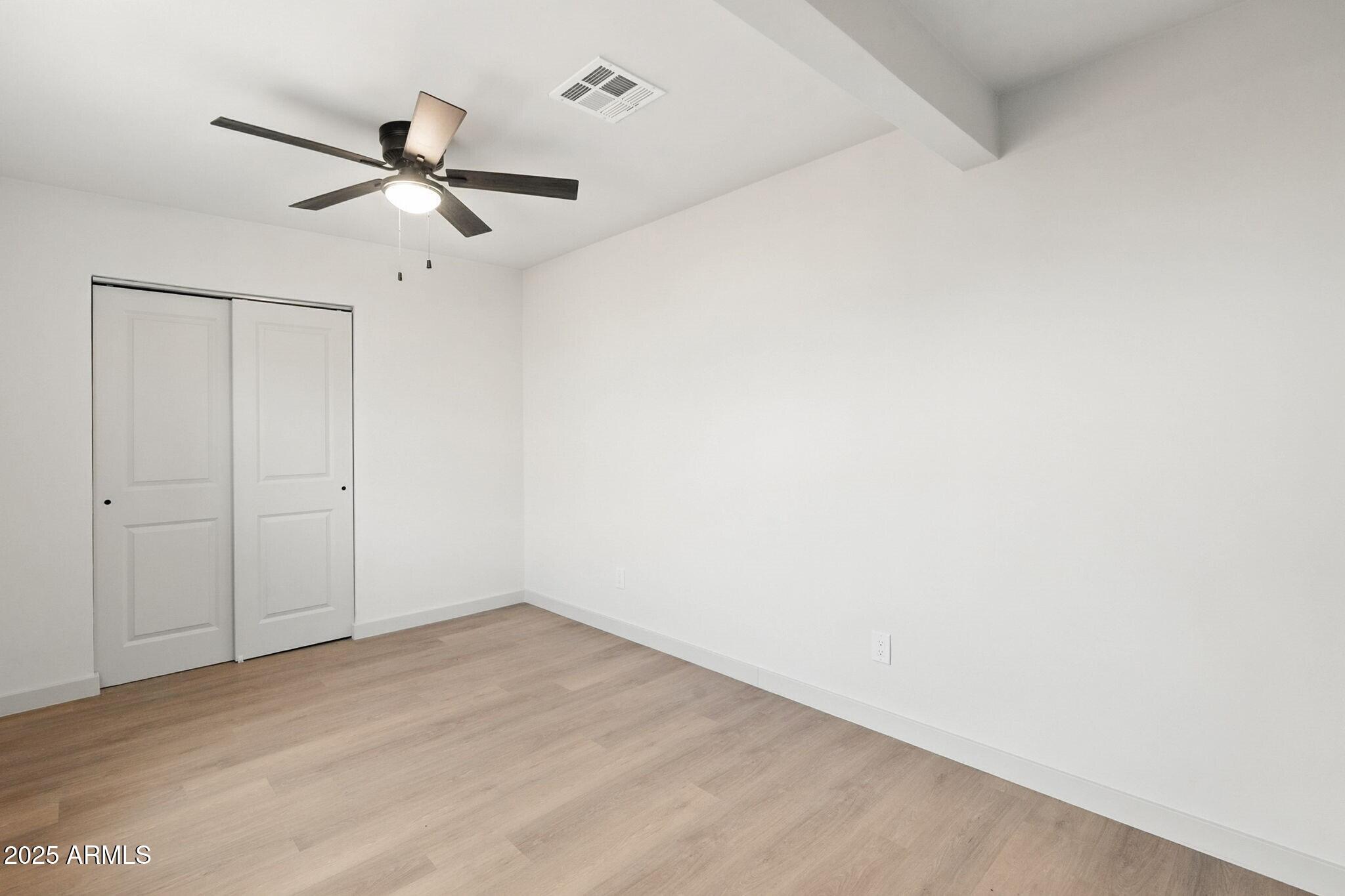 1642 E TURNEY Avenue