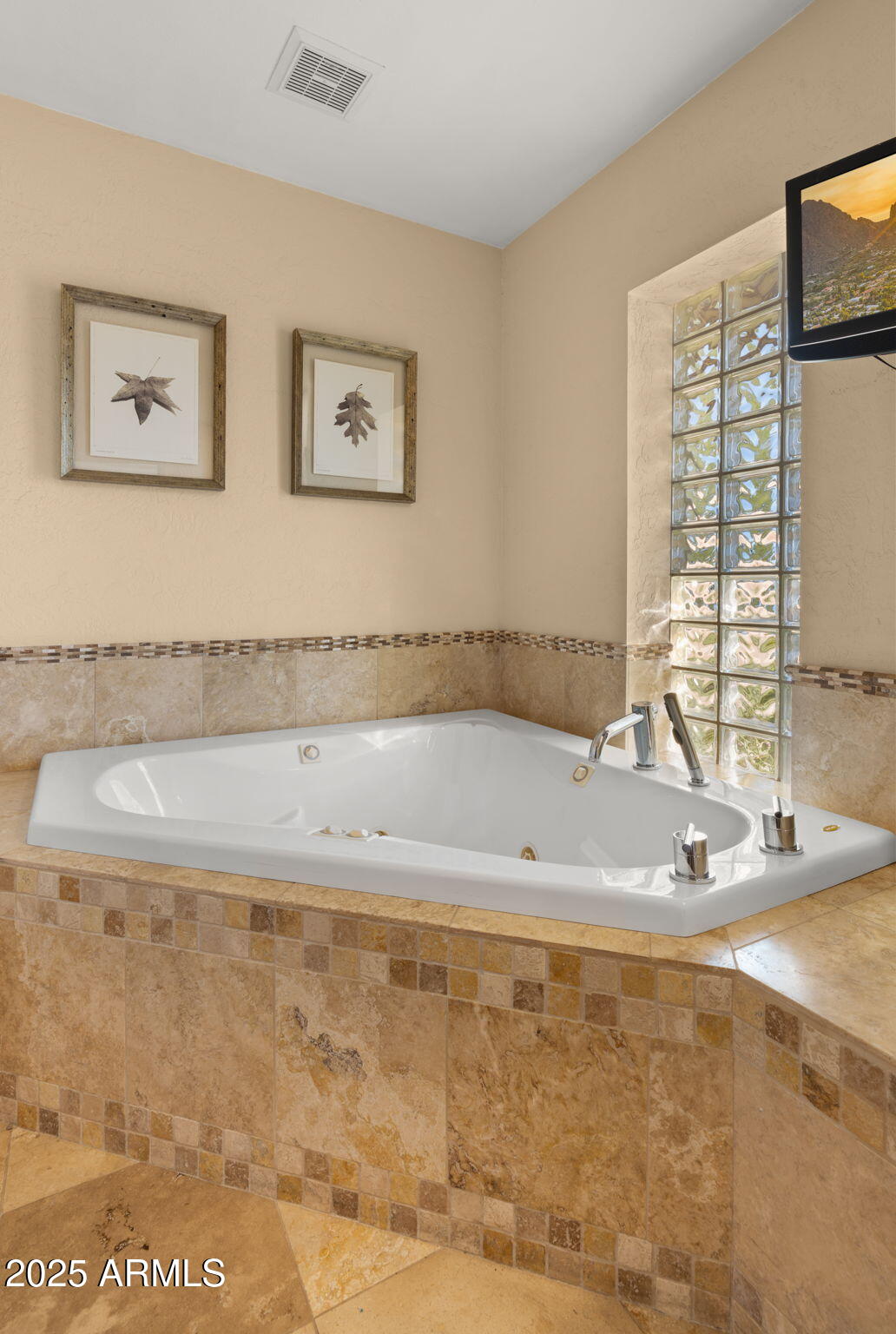 4631 E COCHISE Drive