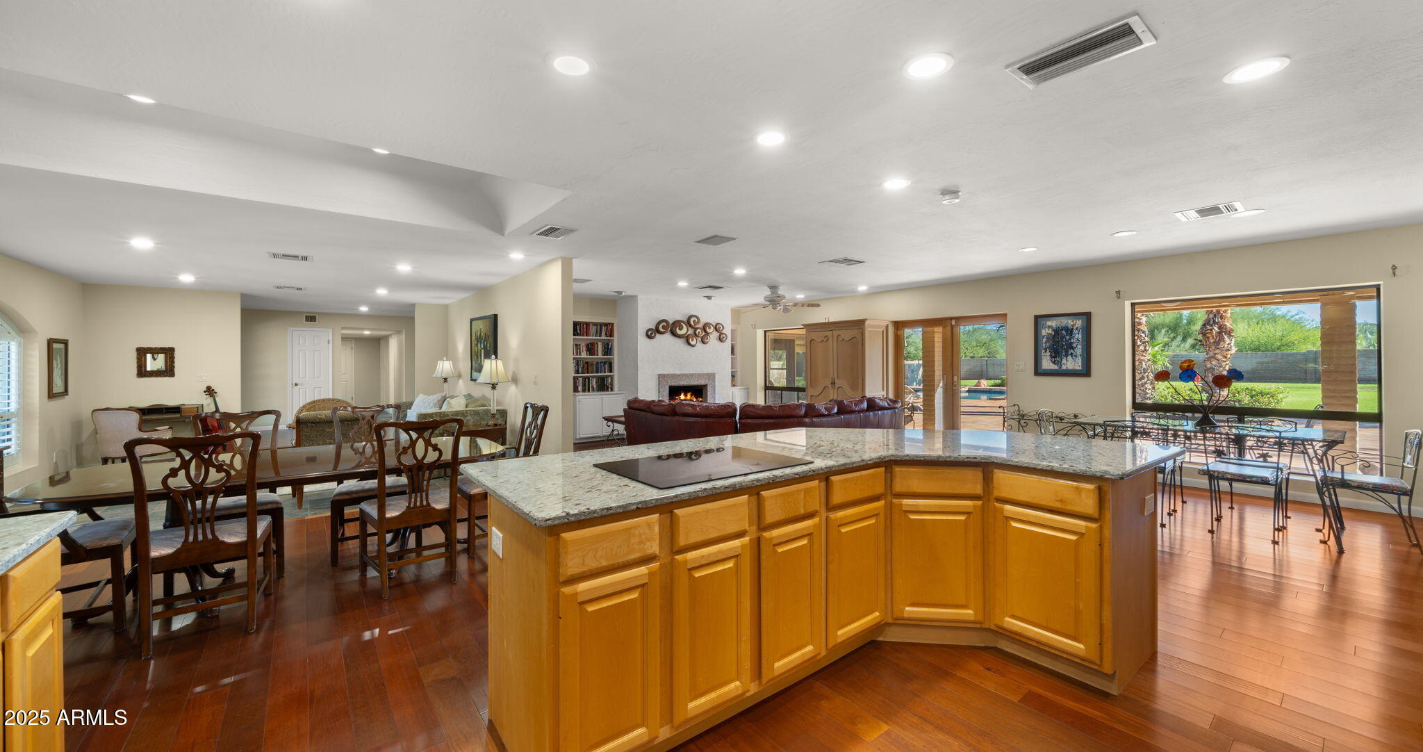 4631 E COCHISE Drive