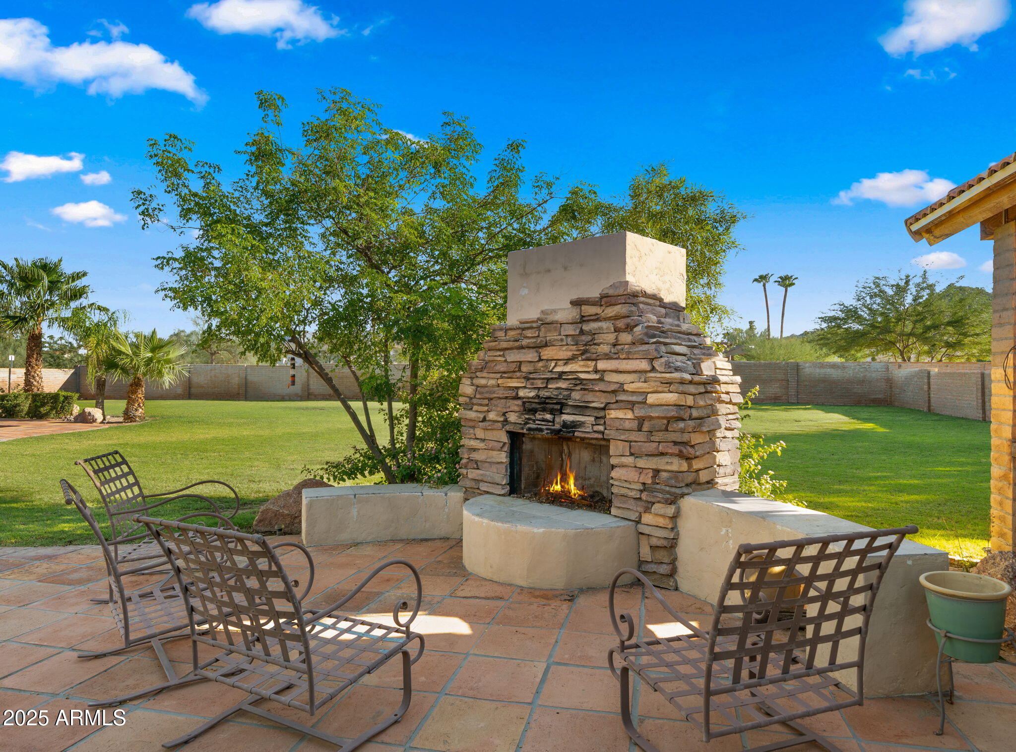 4631 E COCHISE Drive